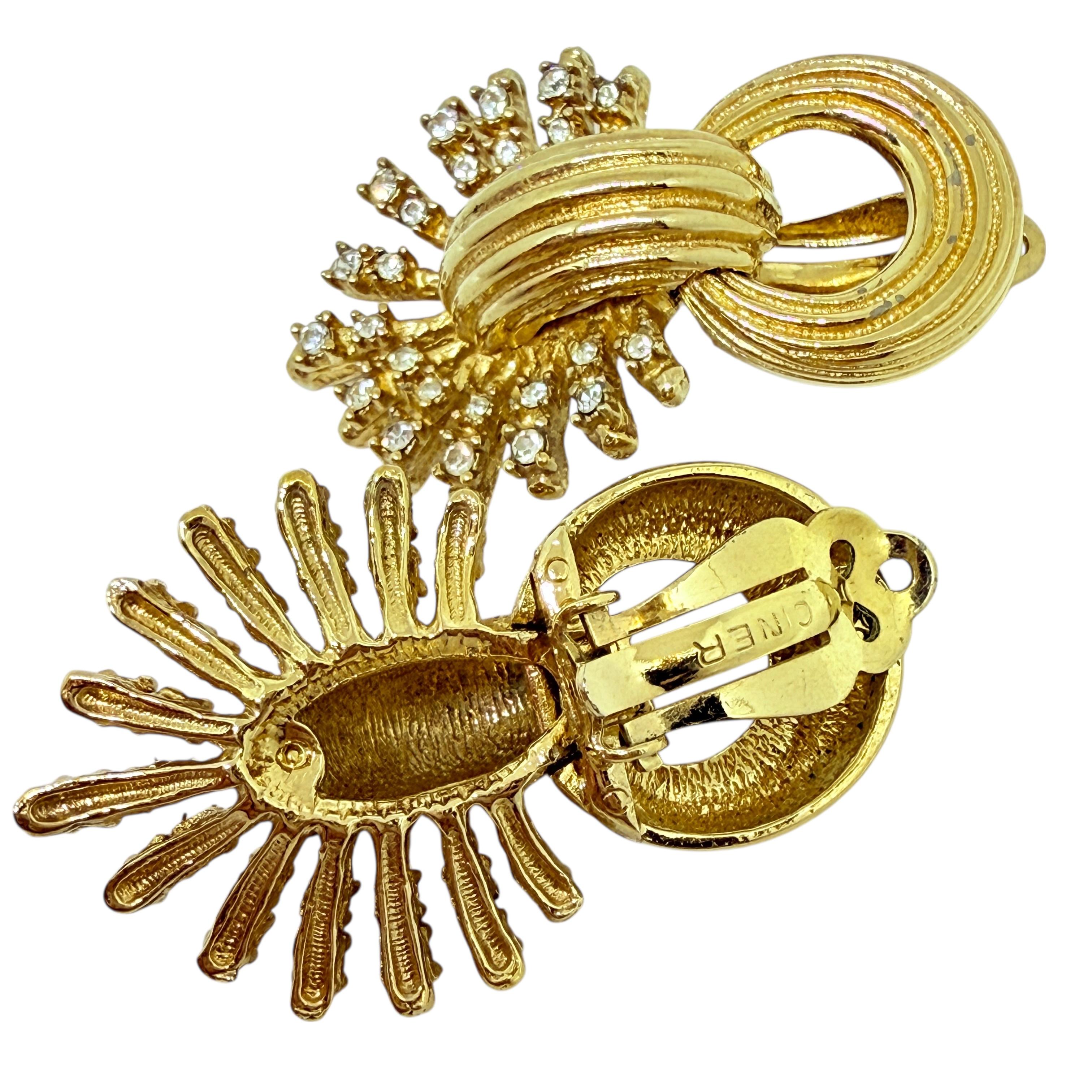 CINER signed vintage gold tone rhinestone massive designer 80's clip on earrings In Good Condition For Sale In Palos Hills, IL