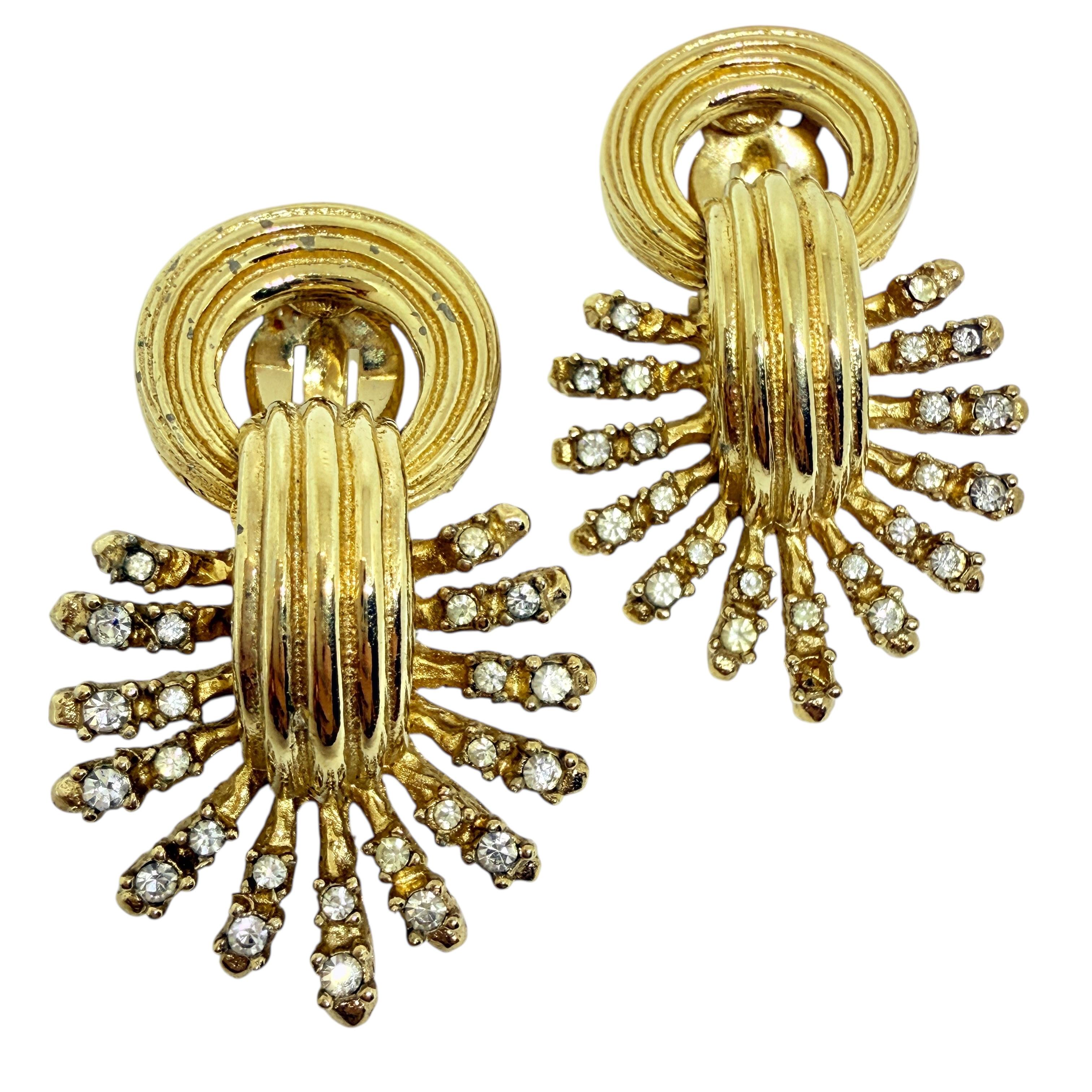 CINER signed vintage gold tone rhinestone massive designer 80's clip on earrings For Sale 1