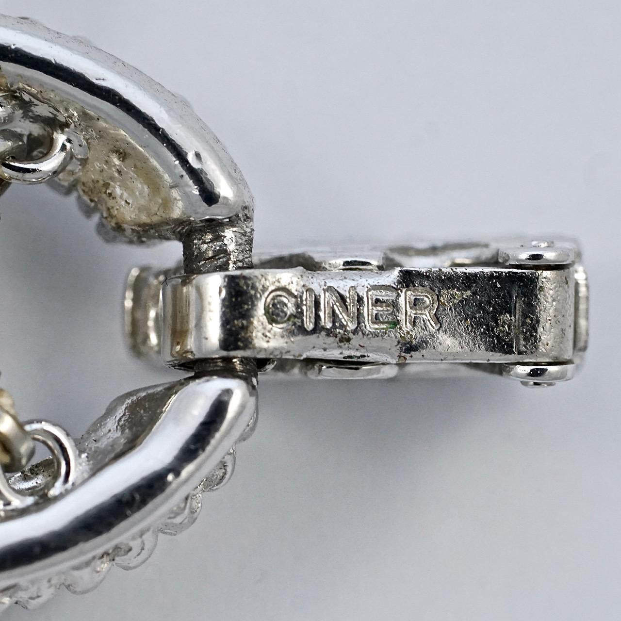 Ciner Bracelet à maillons en fausses perles et strass plaqué argent avec chaîne de sécurité en vente 1