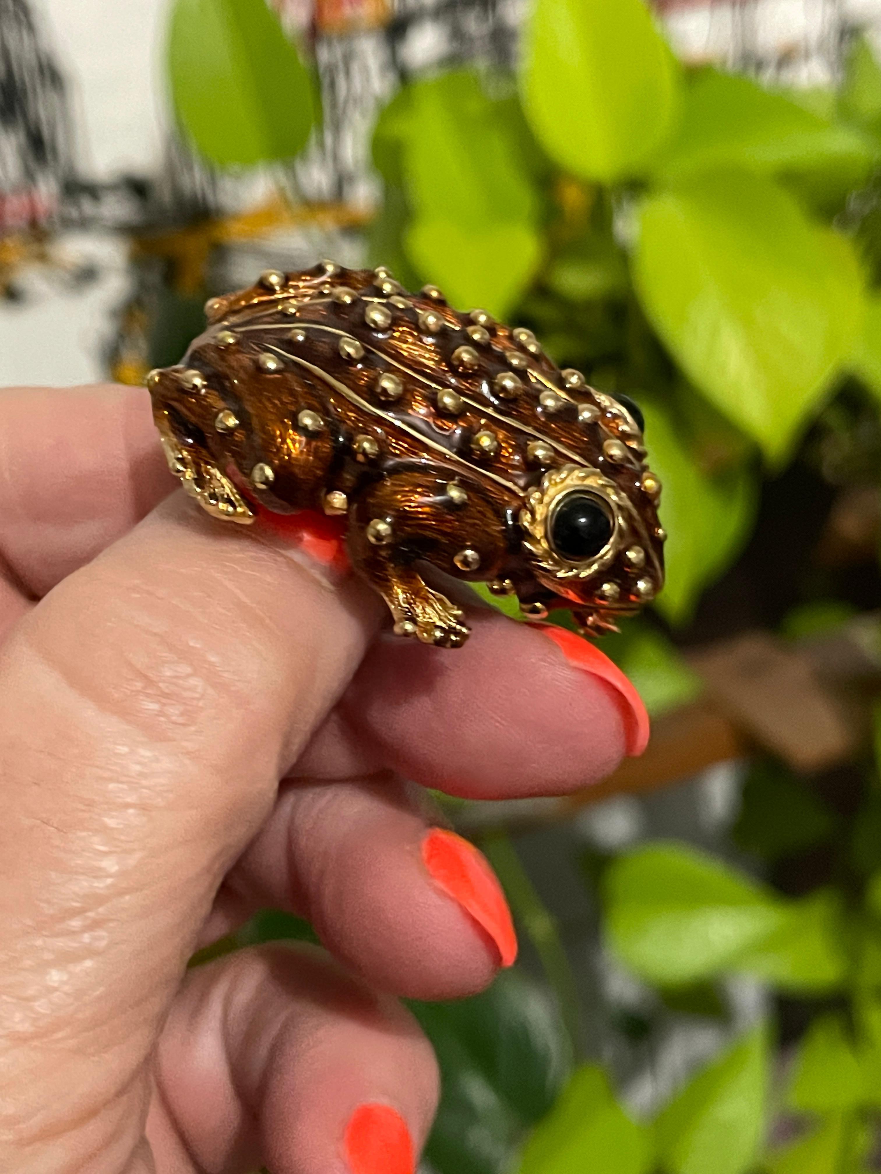 Women's Ciner Swarovski crystal Frog Brooch Pin 1980s  For Sale