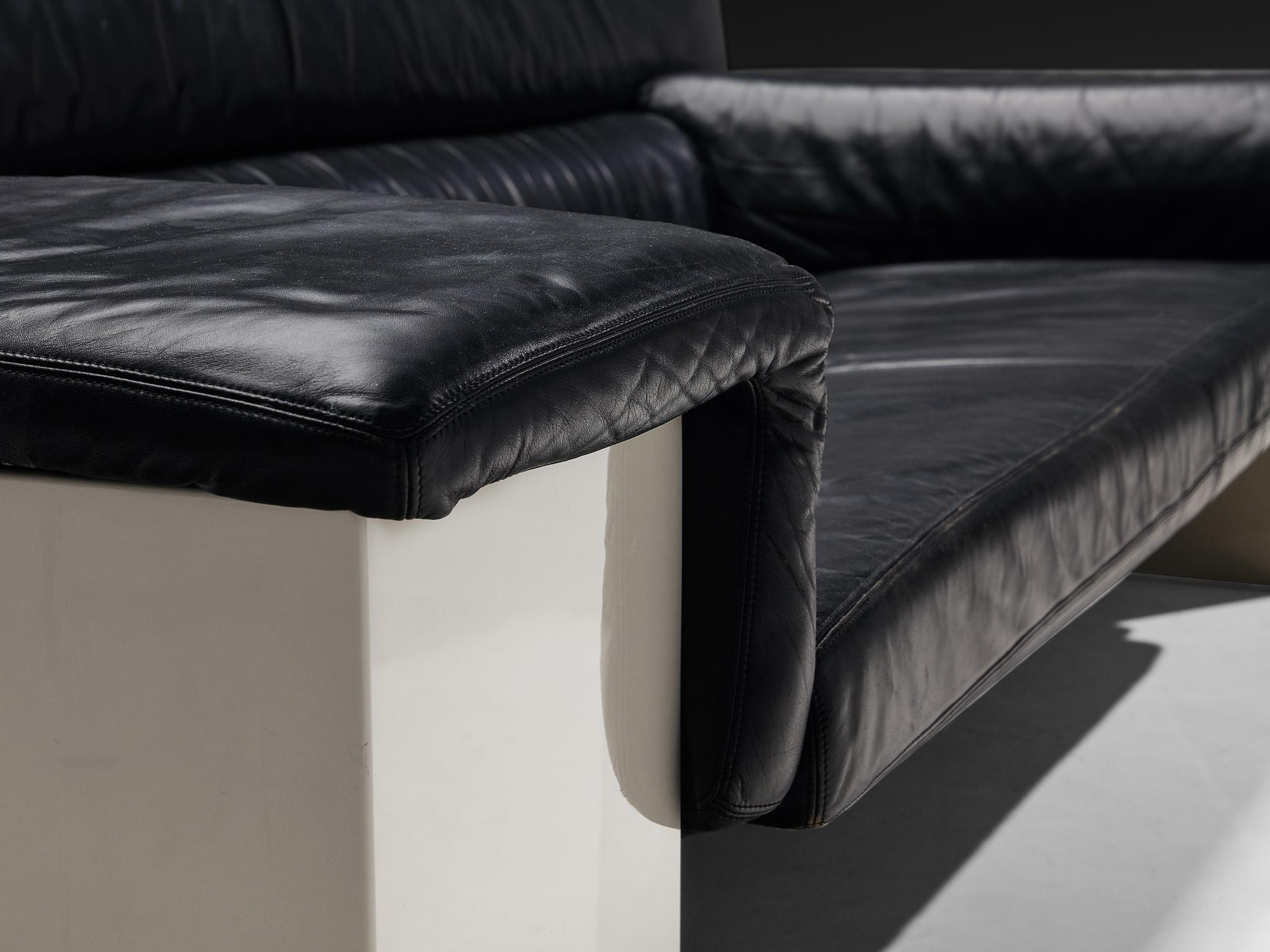 Cini Boeri para Knoll Sofá 'Brigadier' de tres plazas en piel negra finales del siglo XX en venta