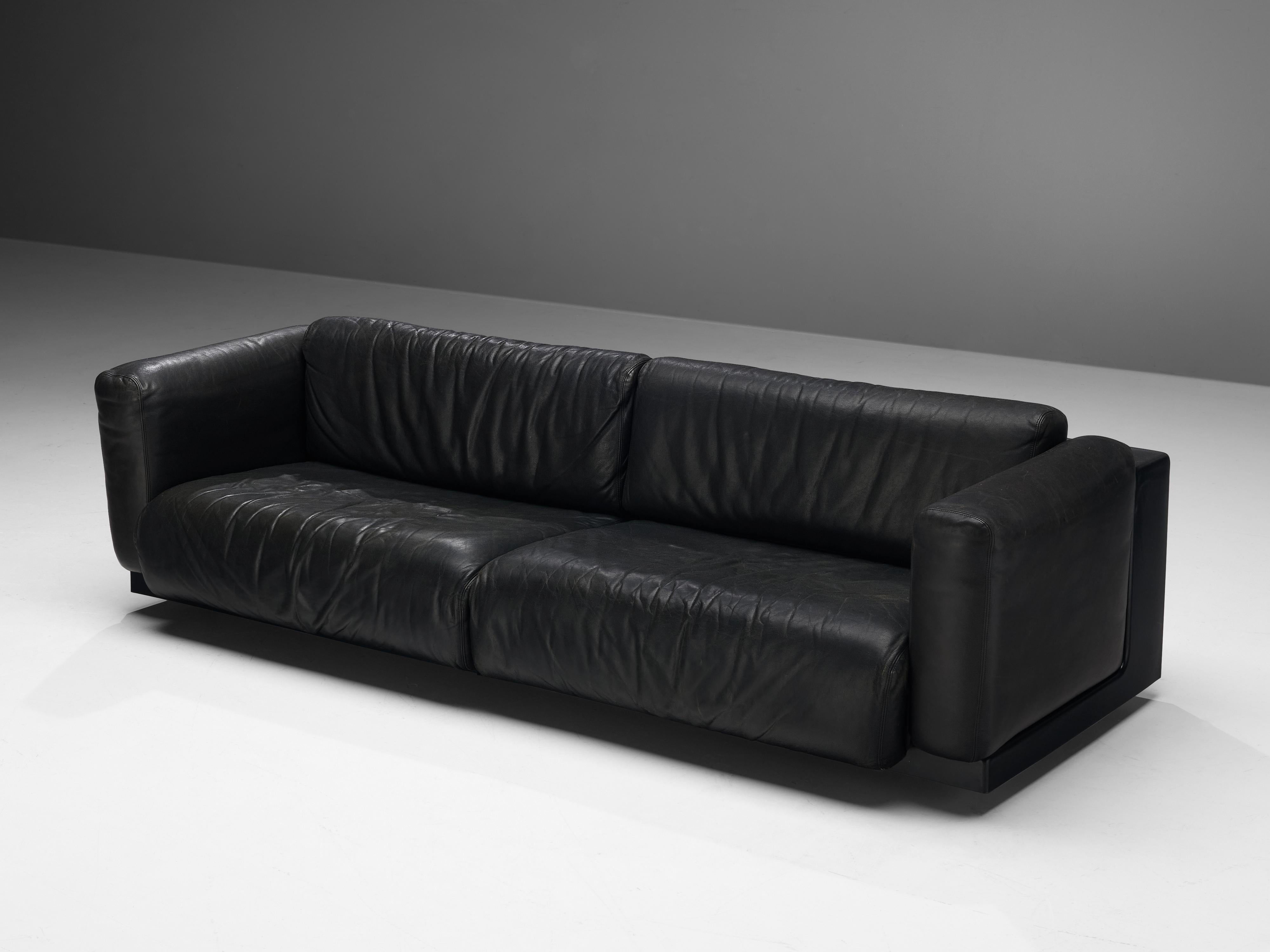 Cini Boeri for Knoll, sofa, 'Gradual', black leather, fiberglass, Italy, 1971.

This stunning black sofa was designed by Cini Boeri for Knoll. The frame of this sofa is made out of black fiberglass. The seats and cushions are upholstered in black