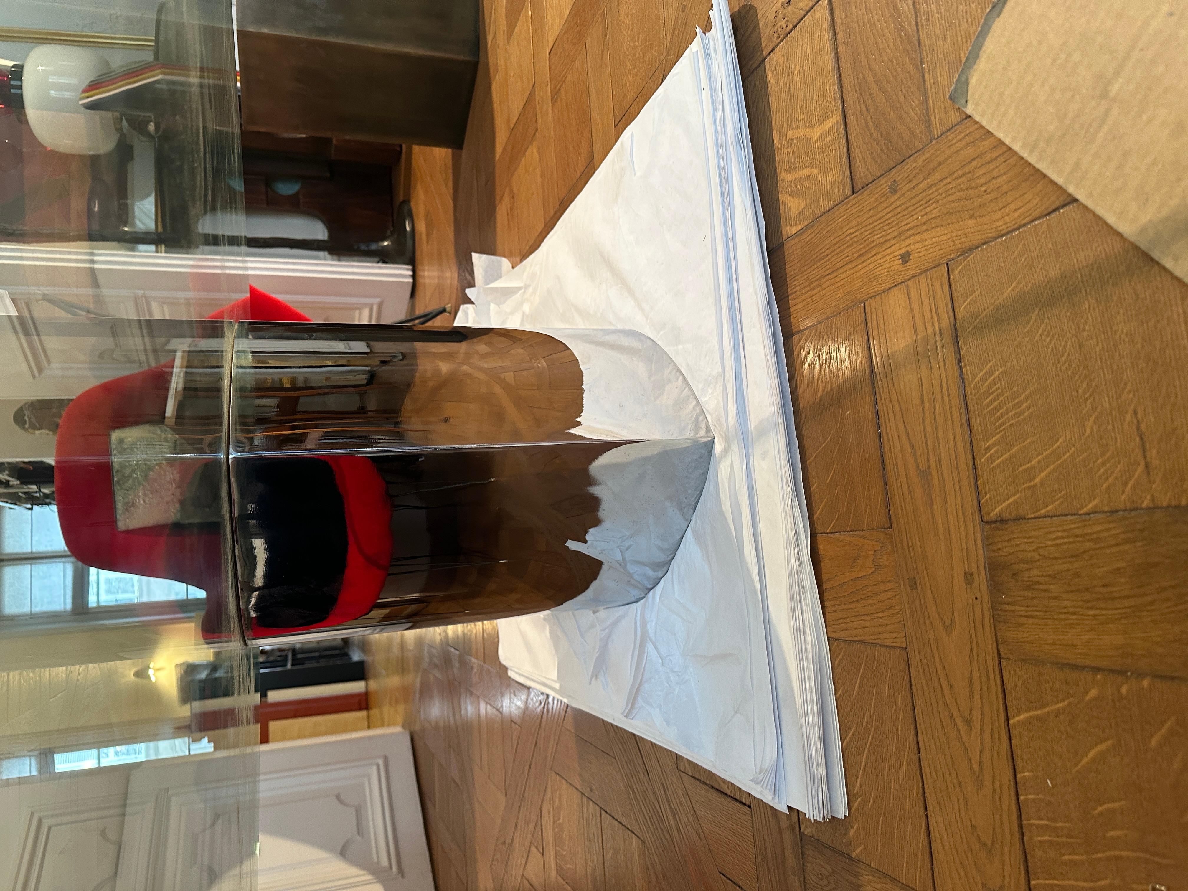 Italian Cini Boeri - Glass top coffee table Lunario model for Knoll For Sale