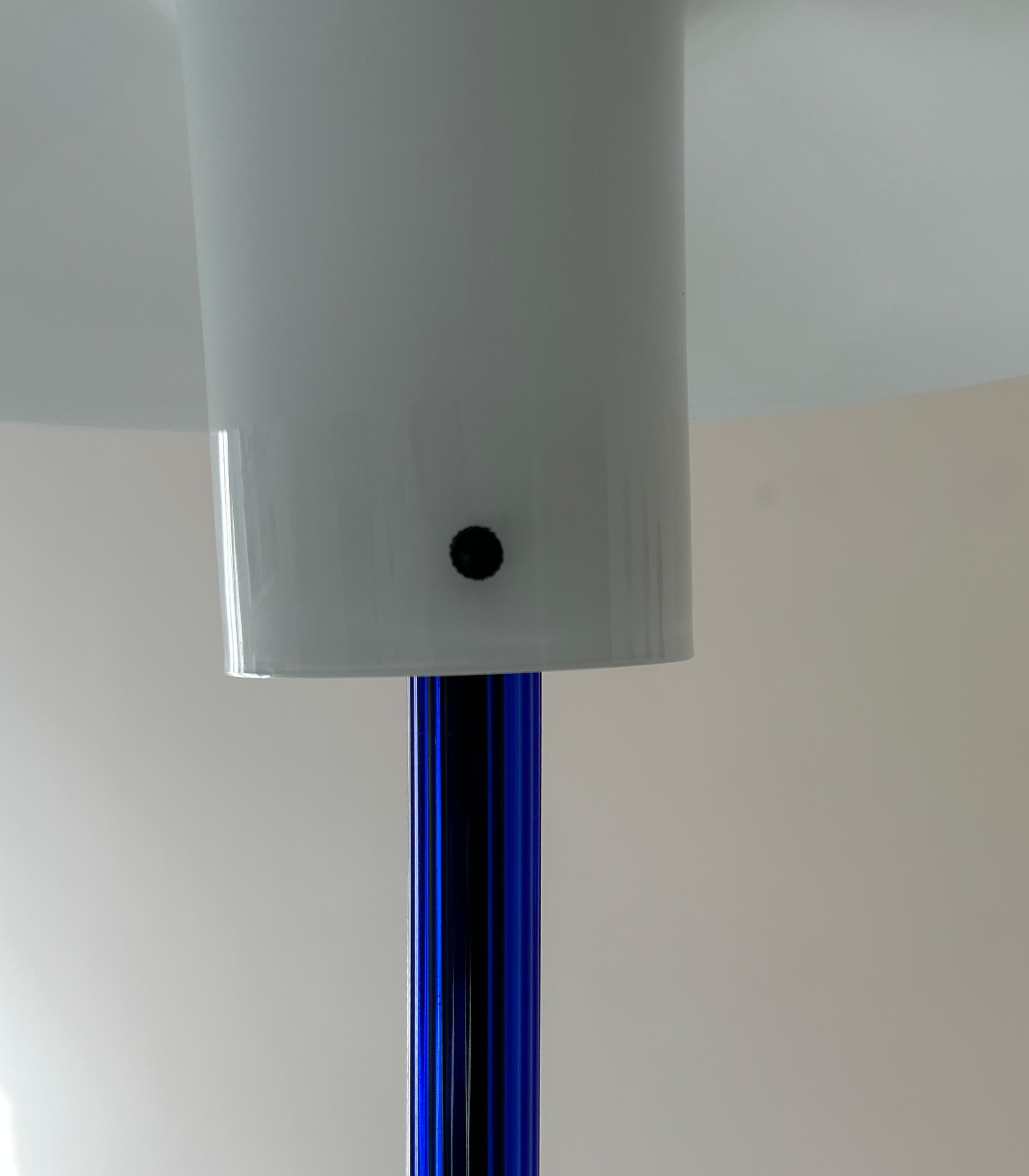 Cini Boeri Hand Blown Murano Glass Blue Table Lamp In Good Condition For Sale In London, England