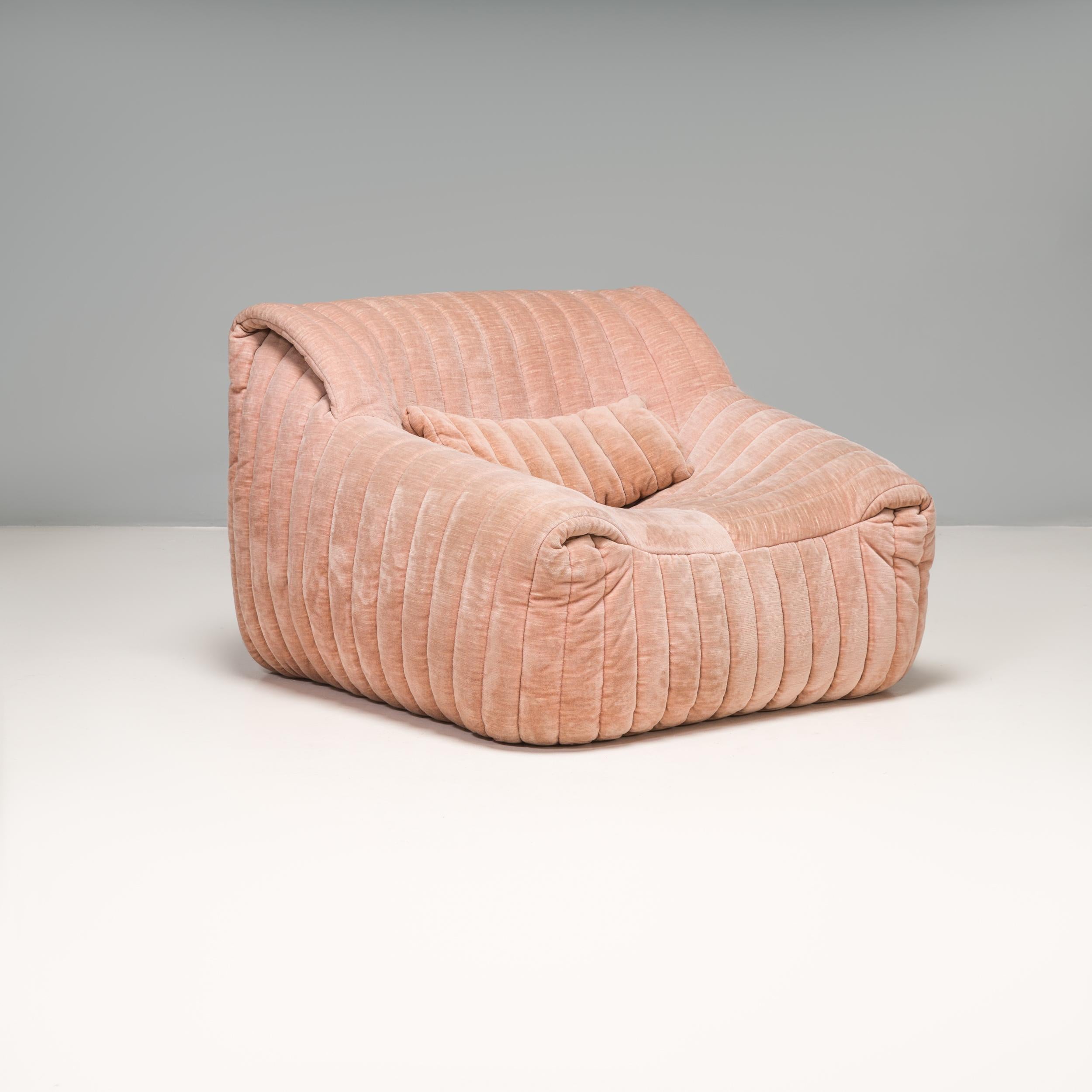 Tissu Cinna Ligne Roset by Annie Hiéronimus Fauteuils Sandra rose saumon , Set of 2