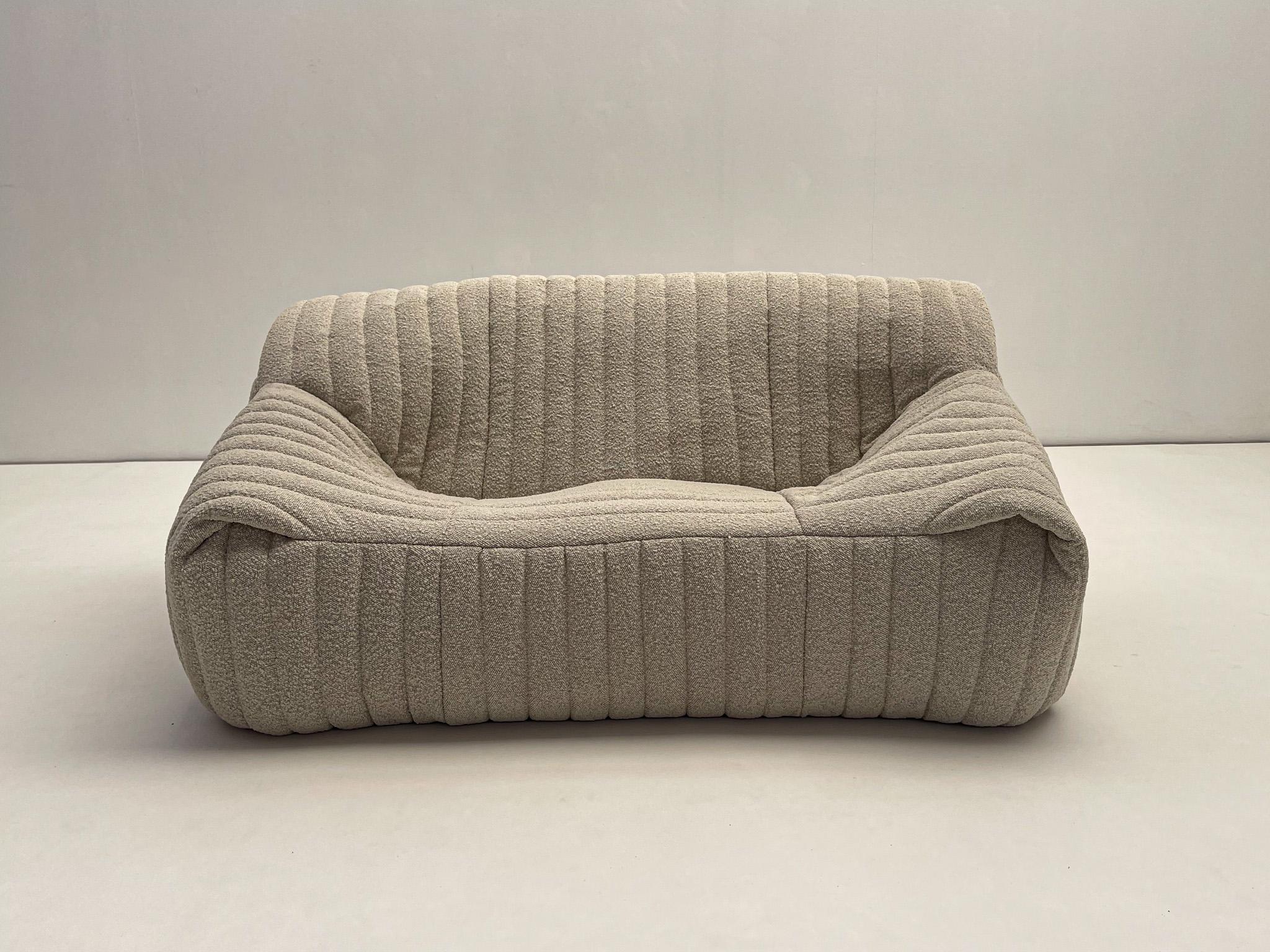 

Questo splendido divano di Cinna (Ligne Roset), disegnato da Annie Hiéronimus, l'iconico modello 