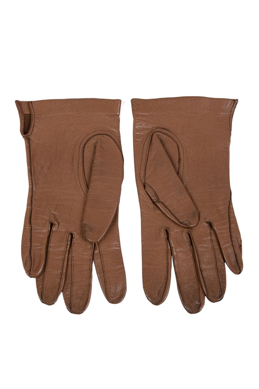 Cinnamon Brown Smooth Leather Gloves with Perforation Detailing, 1960s/1970s In Excellent Condition For Sale In Munich, DE