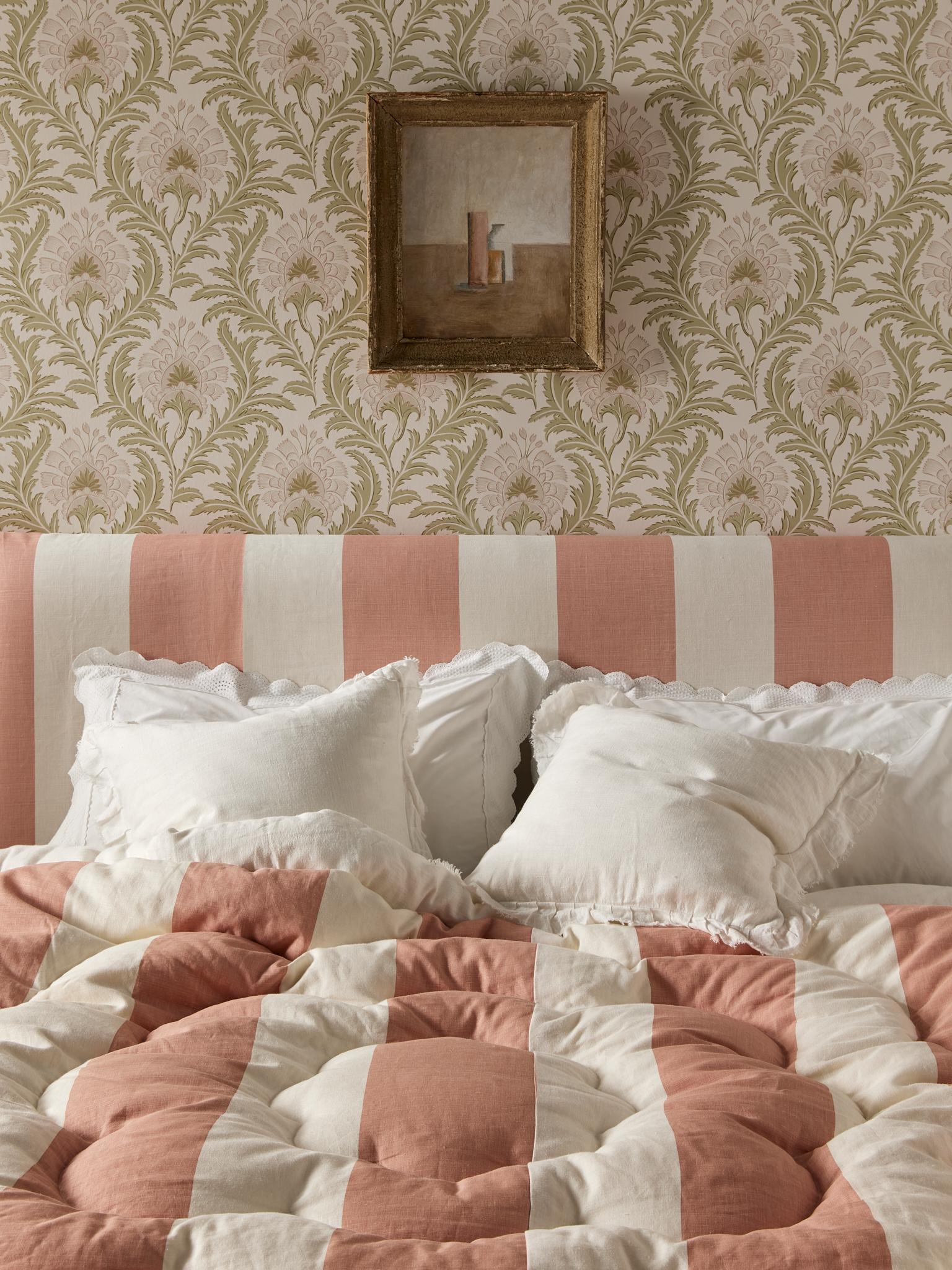 CINNY Trapunta SuperKing in piuma d'oca fatta a mano Arthur Stripe Linen e imbottitura in piuma d'oca In condizioni Nuovo in vendita a Cheltenham, GB