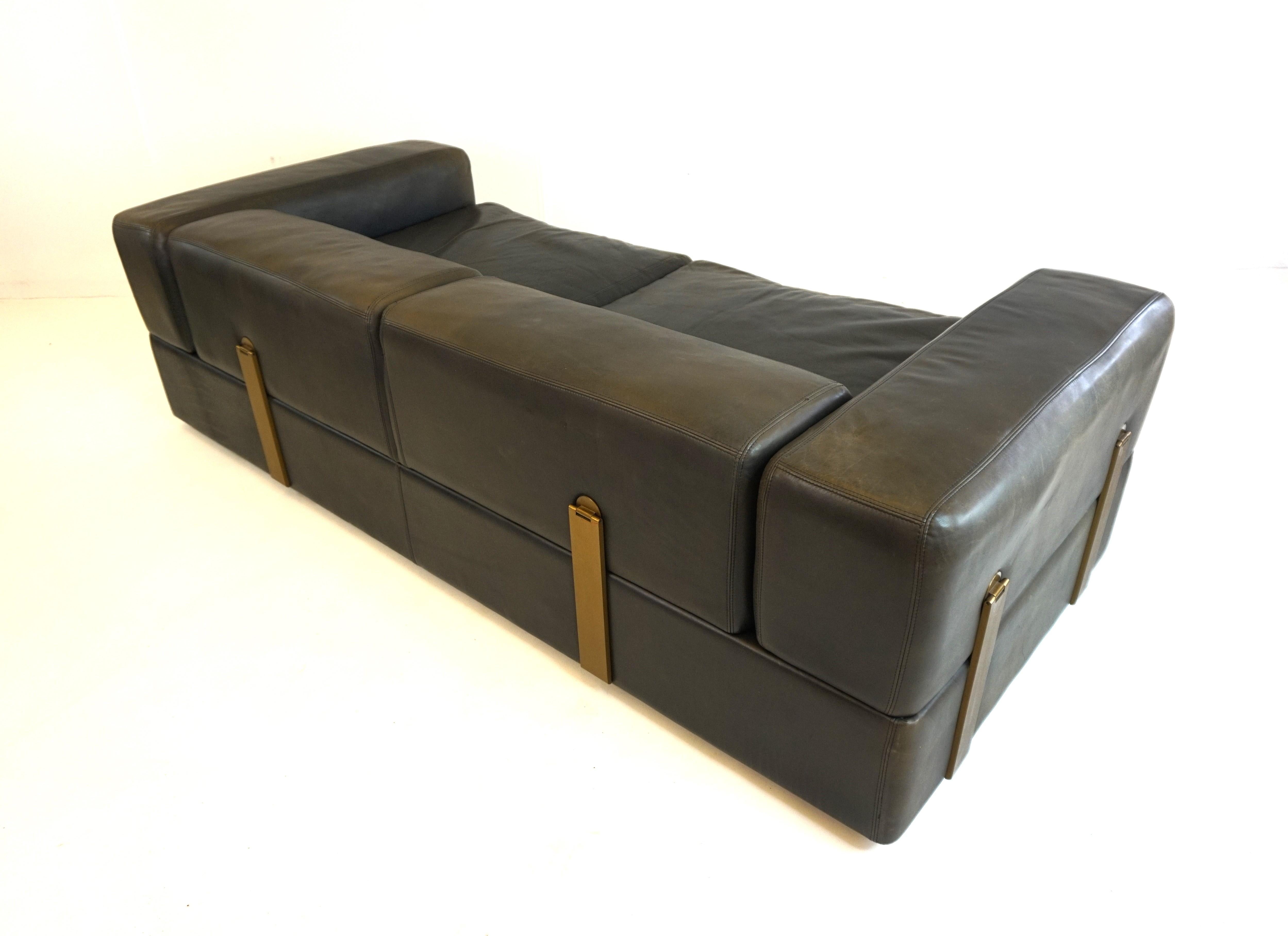 Cinova 711 Leather Sofa Daybed by Tito Agnoli 7
