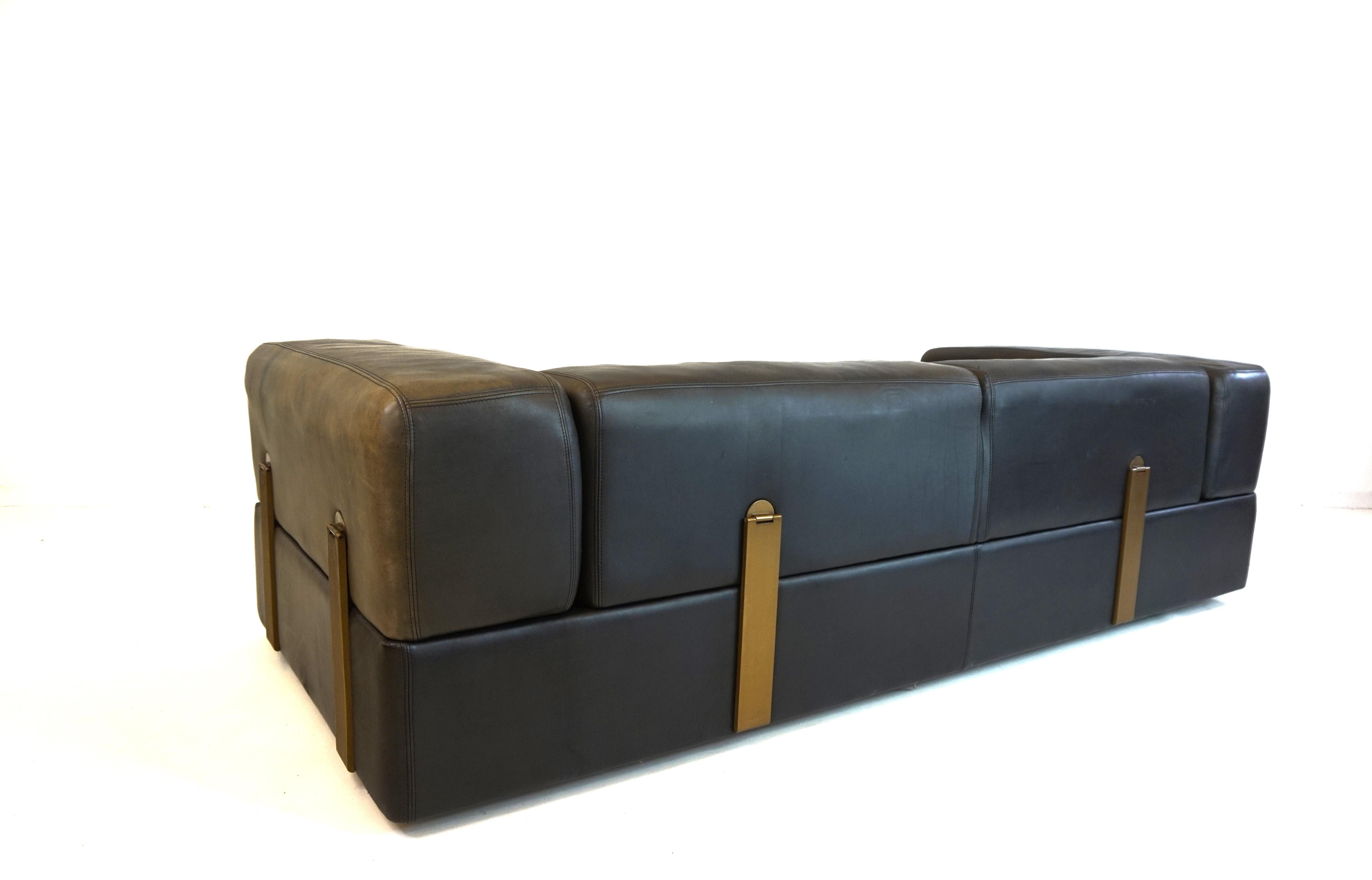Cinova 711 Leather Sofa Daybed by Tito Agnoli 8