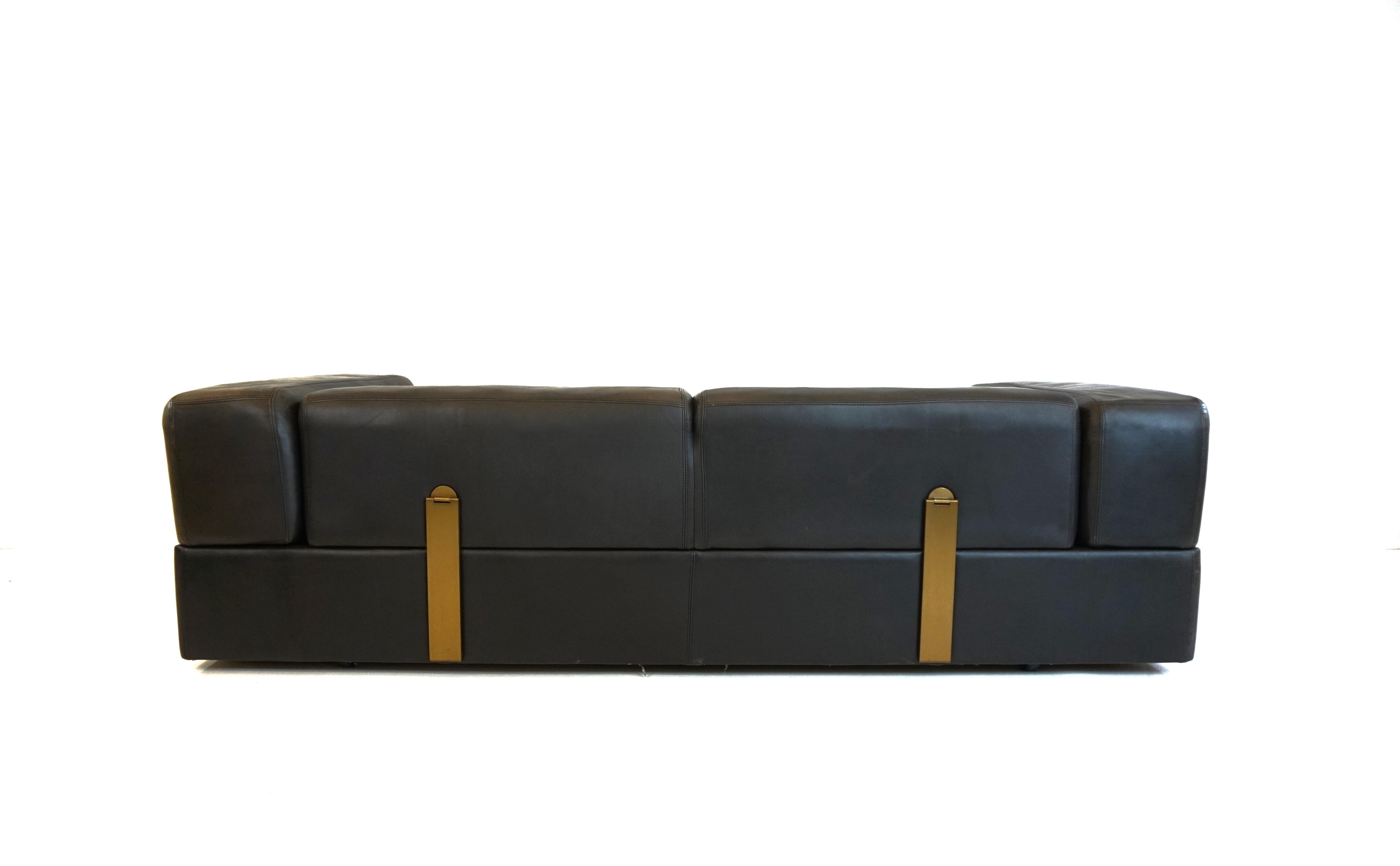 Cinova 711 Leather Sofa Daybed by Tito Agnoli 3