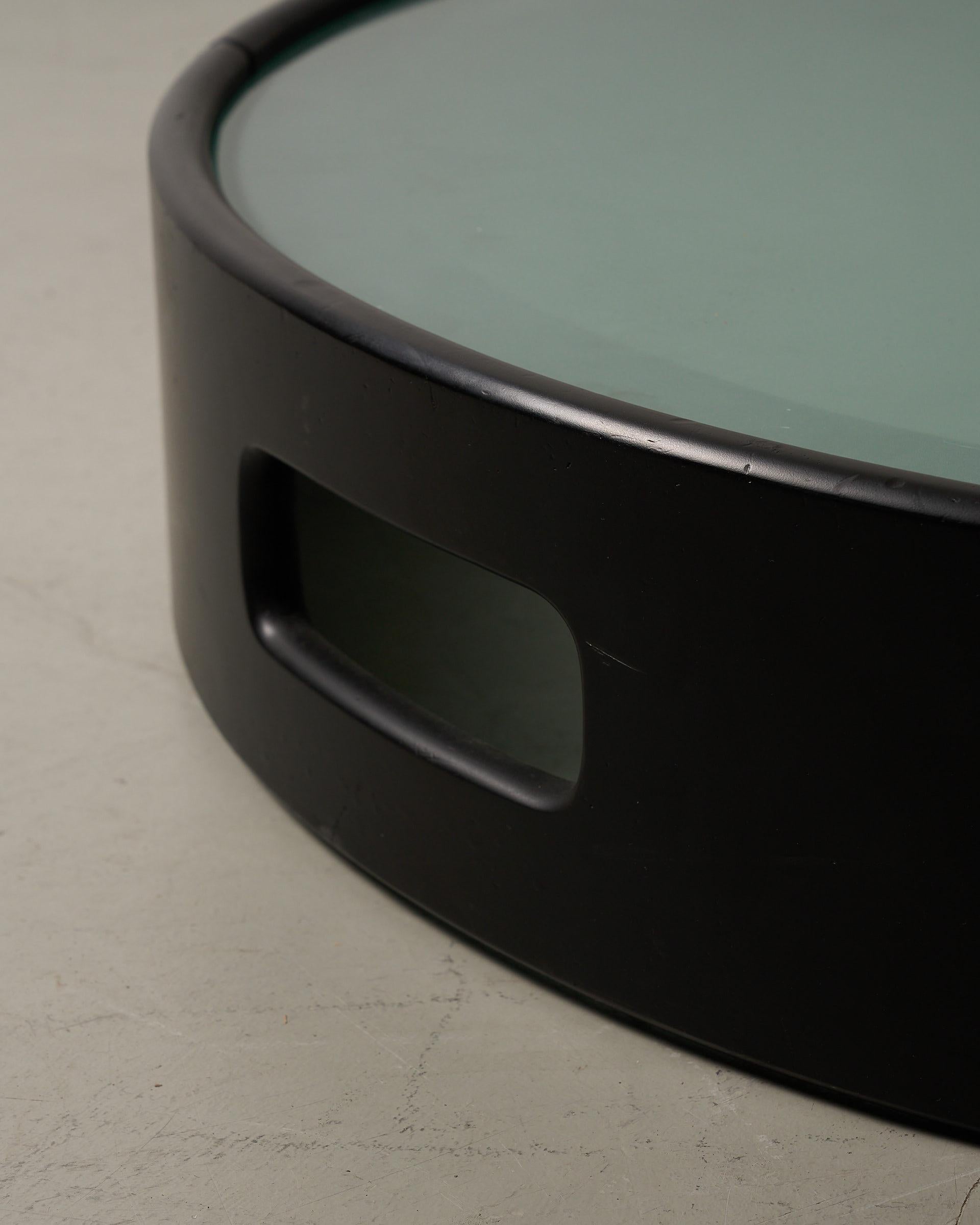 Late 20th Century “Cinova” large low table by Tito Agnoli For Sale