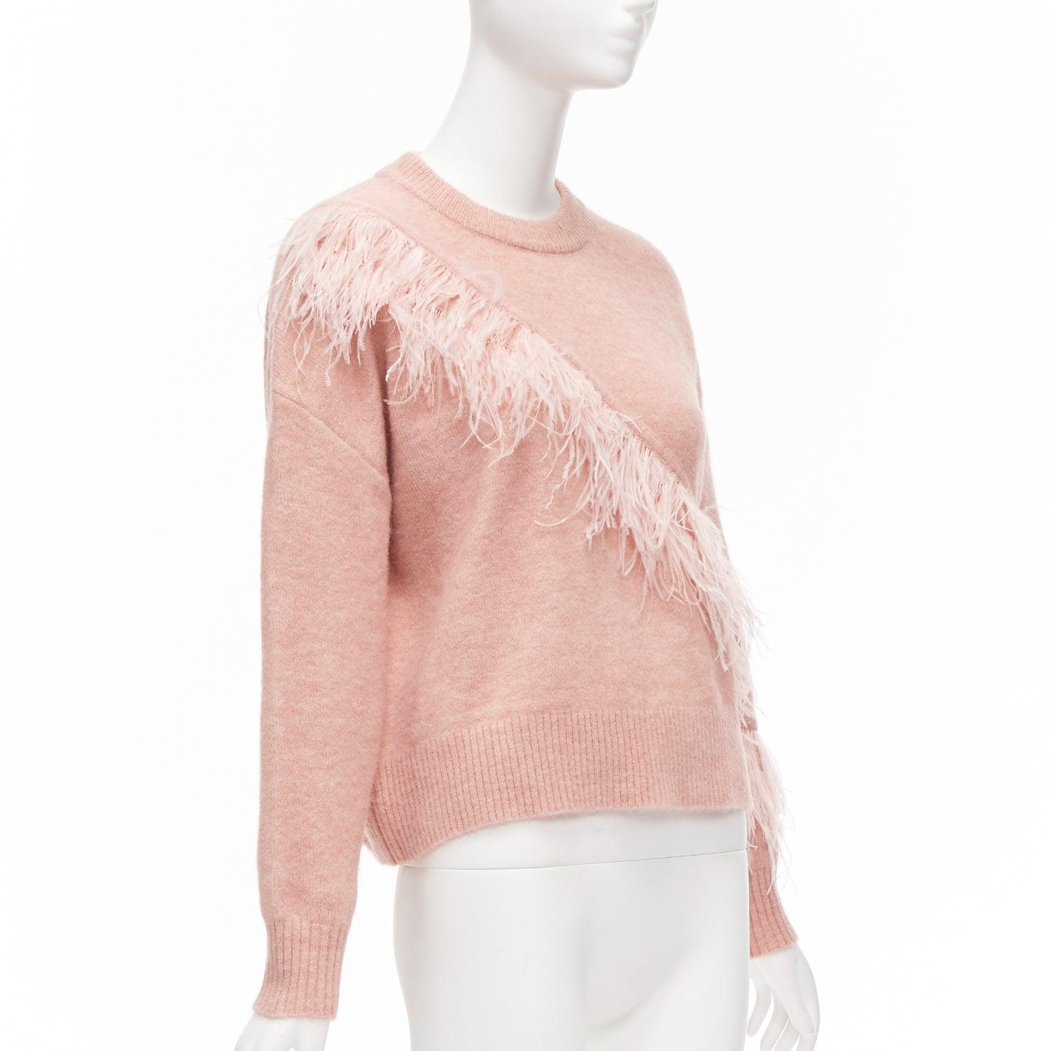 CINQ A SEPT Merritt blush pink feather trimmed wool blend cropped sweater XS
Reference: AAWC/A00659
Brand: Cinq a Sept
Material: Wool, Feather
Color: Pink
Pattern: Solid
Extra Details: Feathered trim slashes through this sweater on the diagonal,