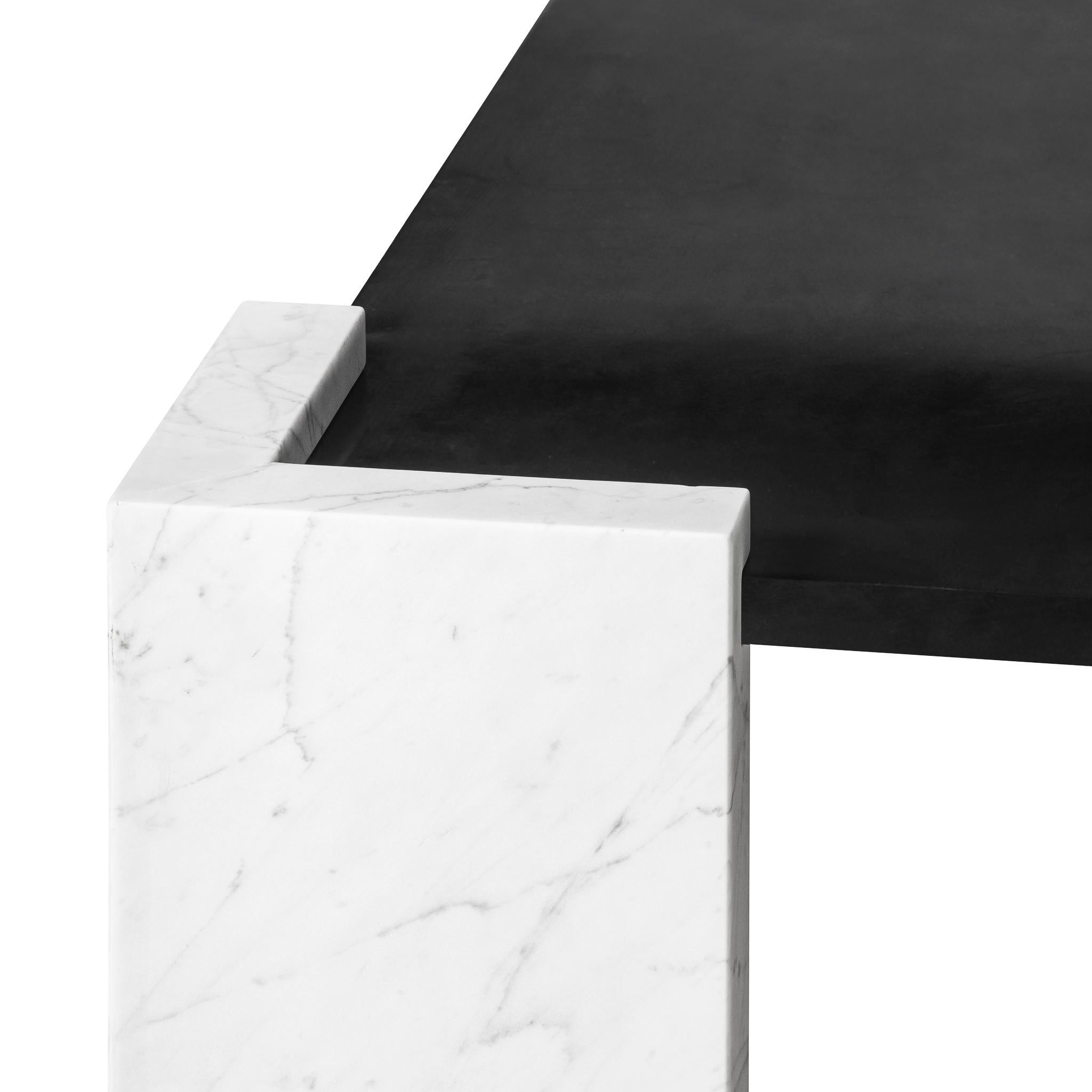 Cinq Coffee Table in Marble and Blackened Steel In New Condition For Sale In Chicago, IL