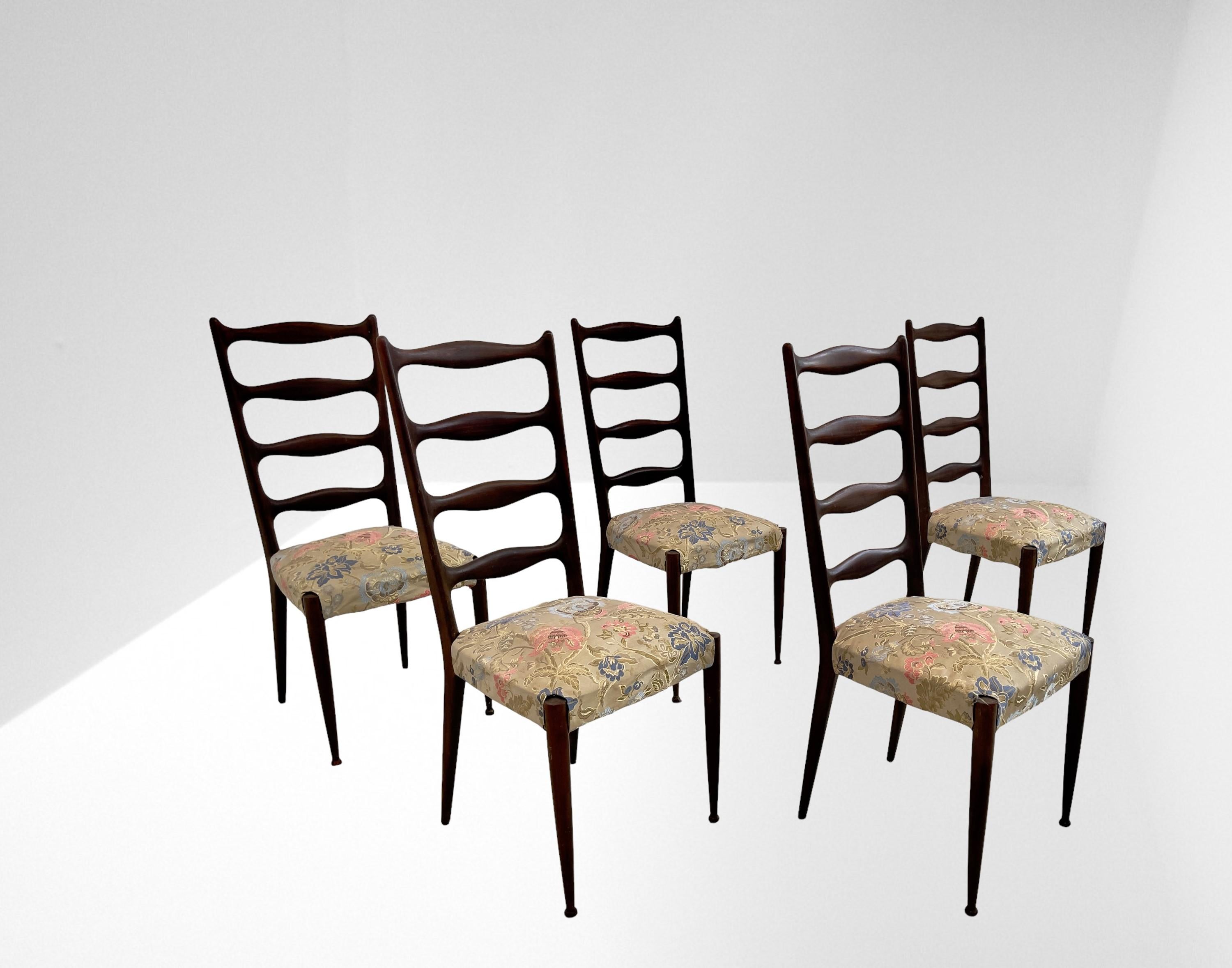 Stunning set of five chairs by Paolo Buffa in mahogany and upholstered fabric. Italian manufacture. C1950s.