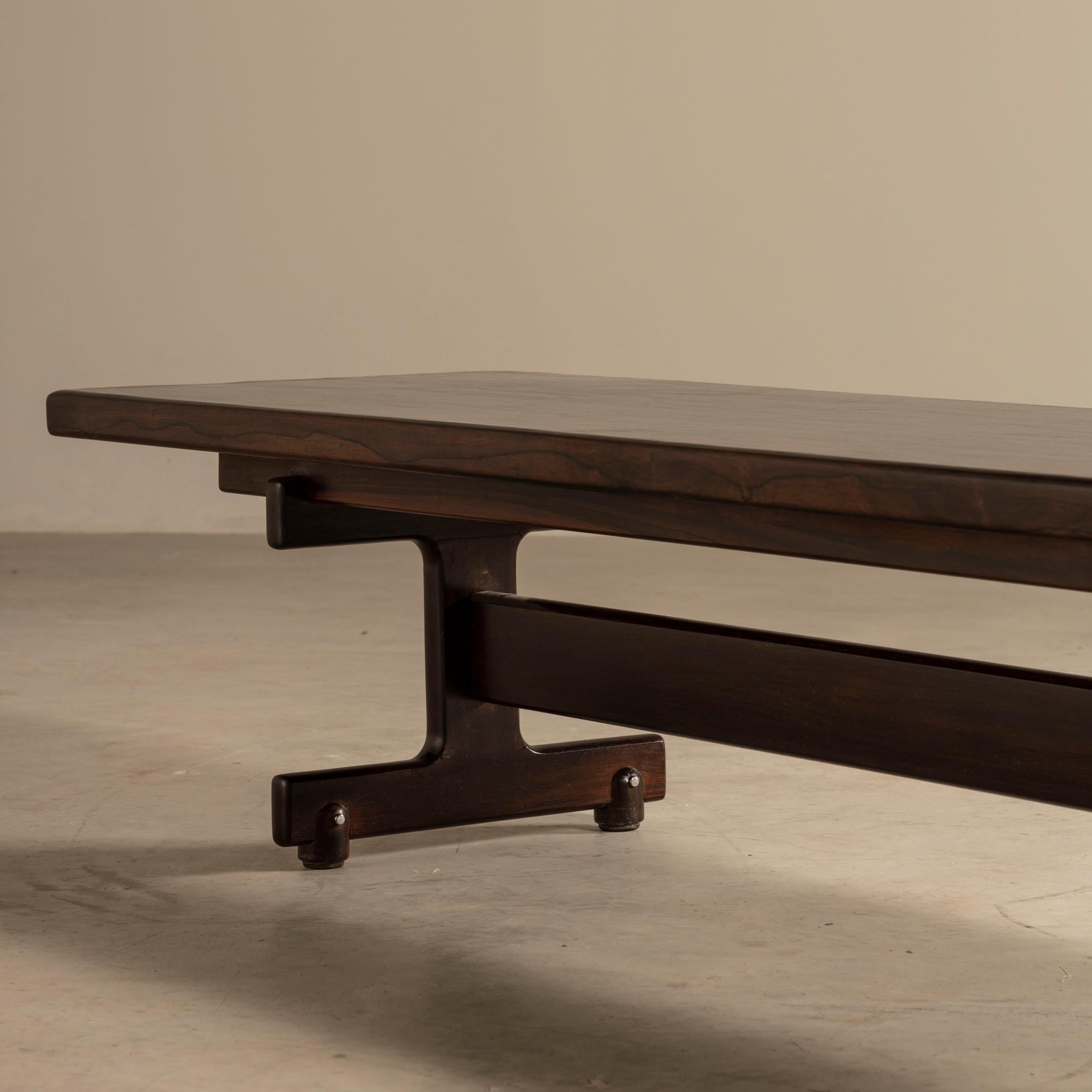 Woodwork Sergio Rodrigues' Cíntia Bench in solid wood, Brazilian Mid-Century Design For Sale