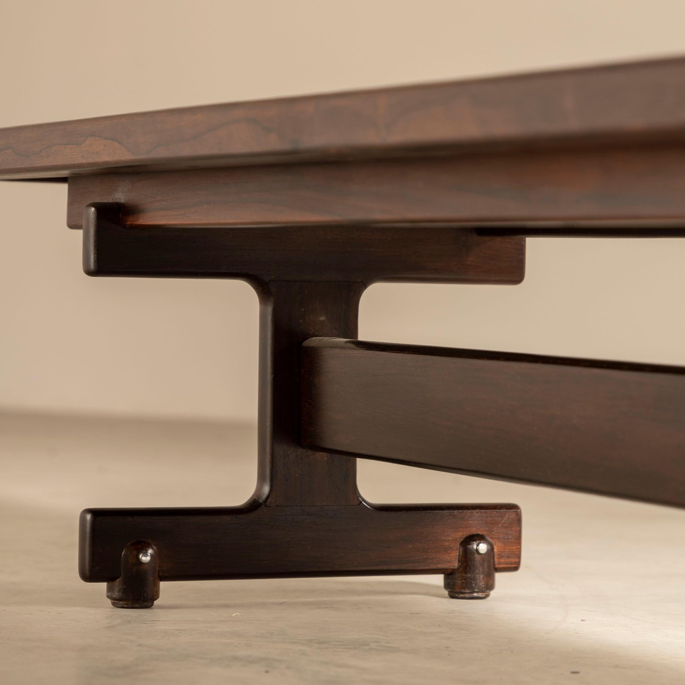 20th Century Sergio Rodrigues' Cíntia Bench in solid wood, Brazilian Mid-Century Design For Sale