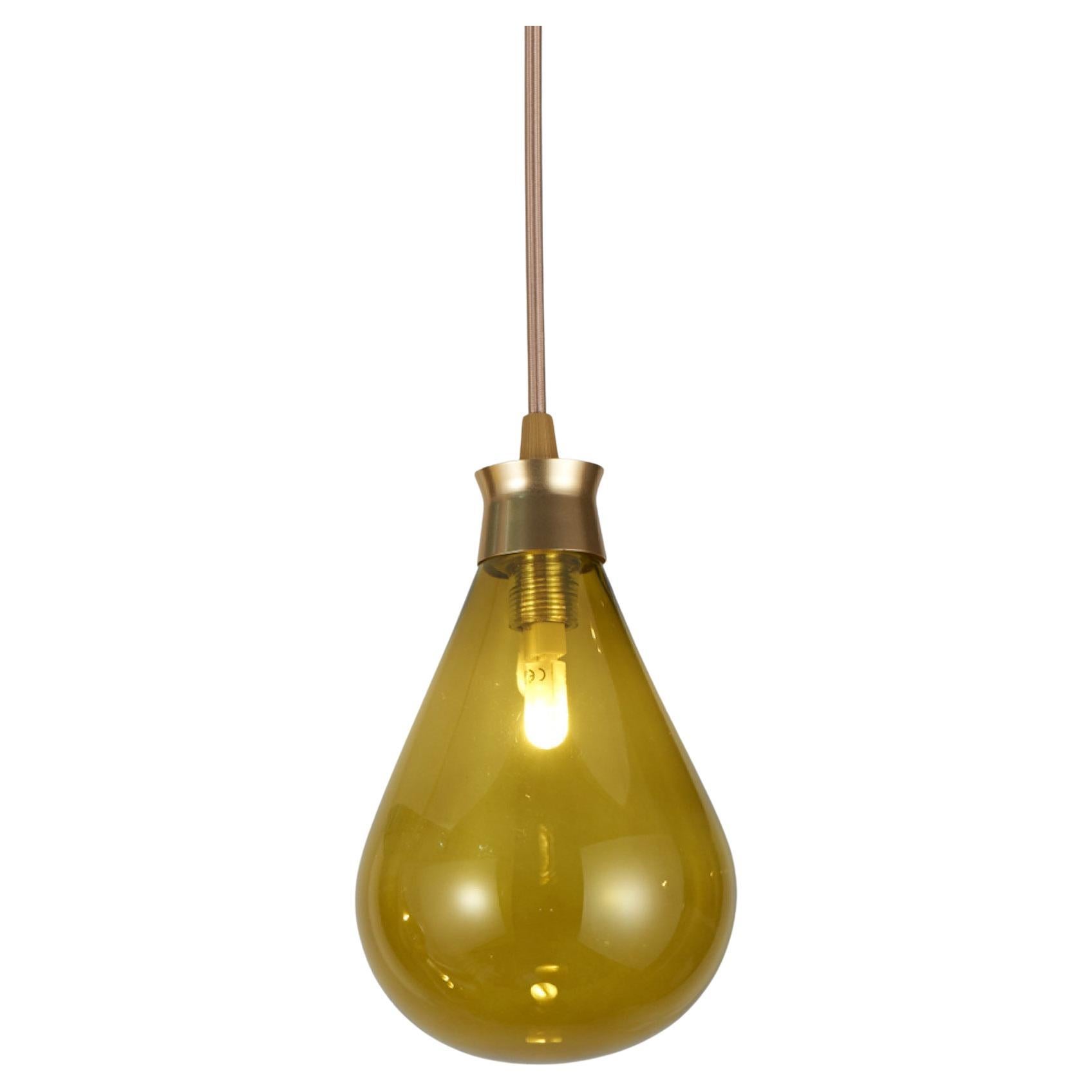 Pendentif Cintola en or satiné avec globe en verre soufflé à la main olive