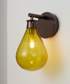 Cintola Wall Light in bronzo satinato e vetro Oliver di Tom Kirk