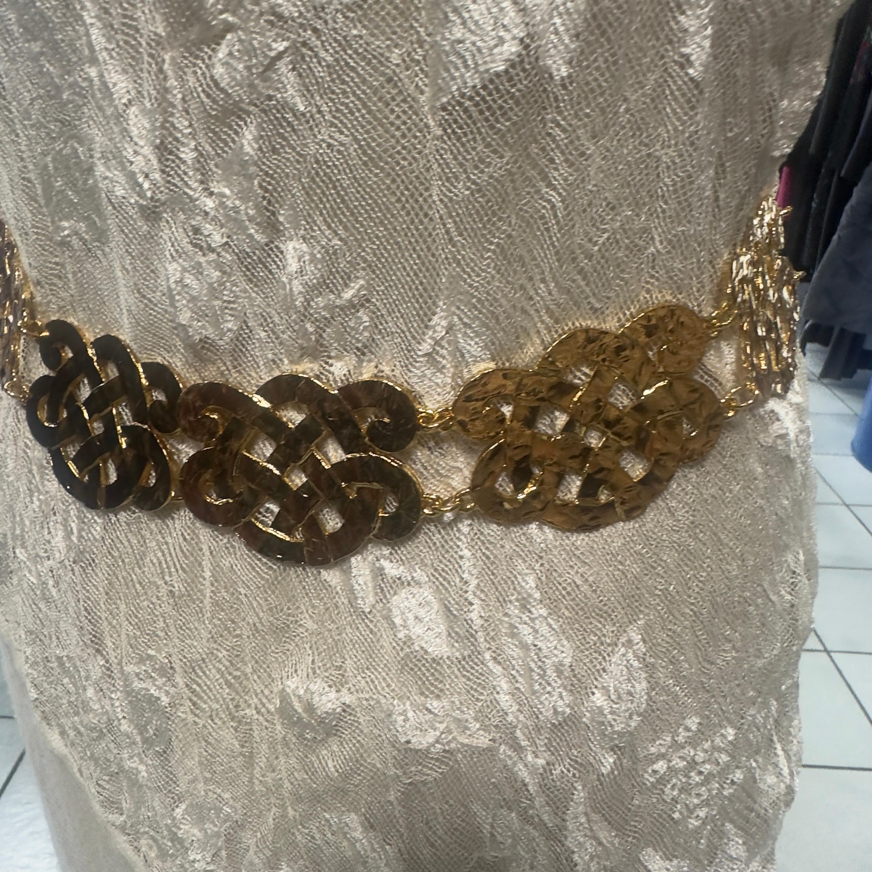 Cintura Chanel anni 90 in ottime condizioni 6