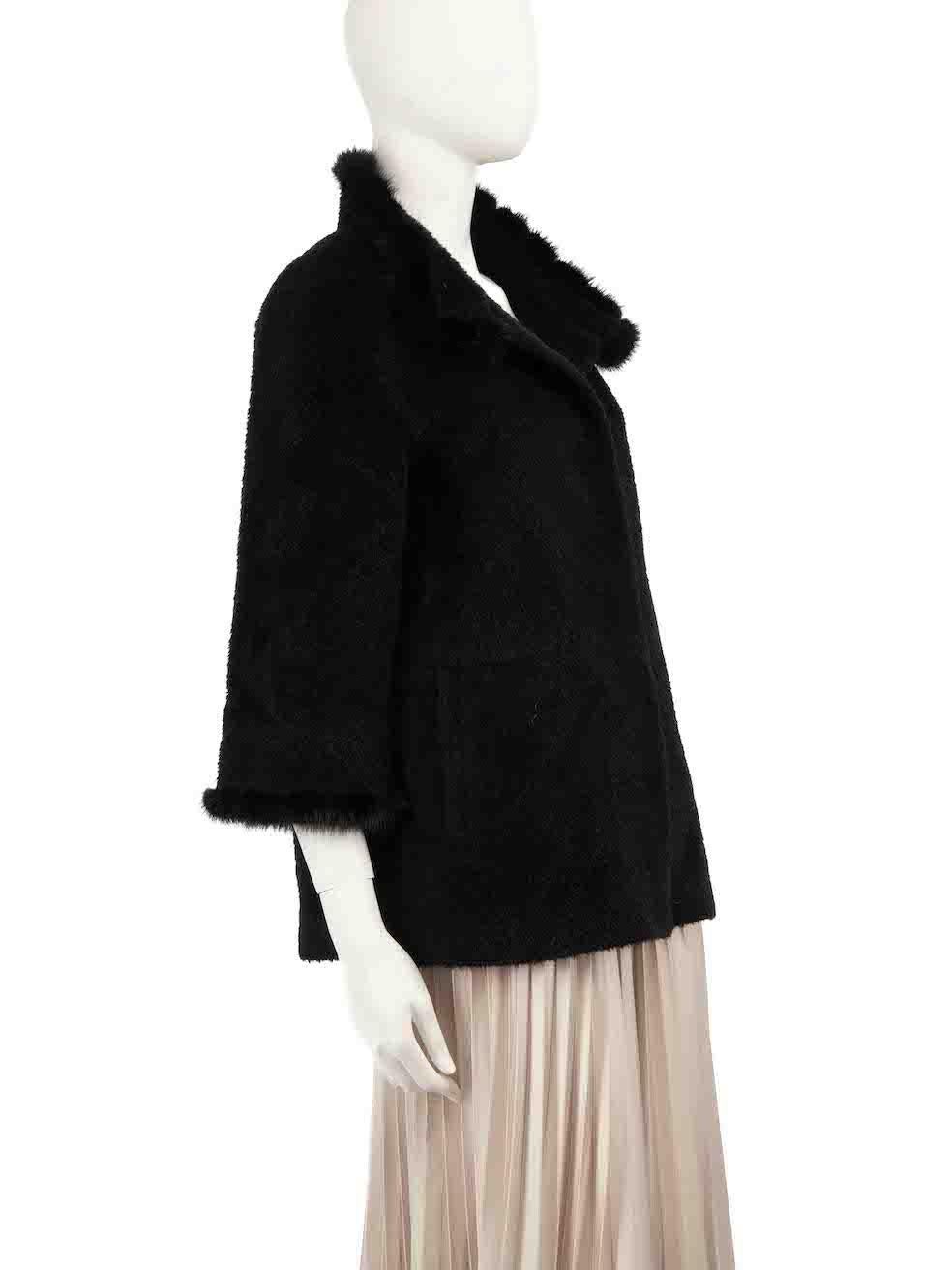 CONDITION is Very good. Hardly any visible wear to coat is evident on this used Cinzia Rocca designer resale item.
 
 
 
 Details
 
 
 Black
 
 Wool
 
 Coat
 
 Mink fur trim
 
 2x Side pockets
 
 Snap button fastening
 
 
 
 
 
 
 
 Composition
 
