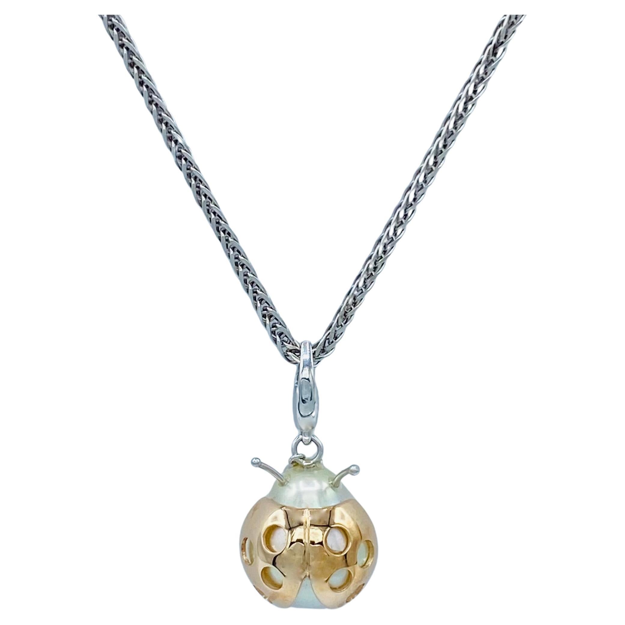 Ciondolo/Charm Coccinella portafortuna in oro 18Kt e perla dei Mari del Sud