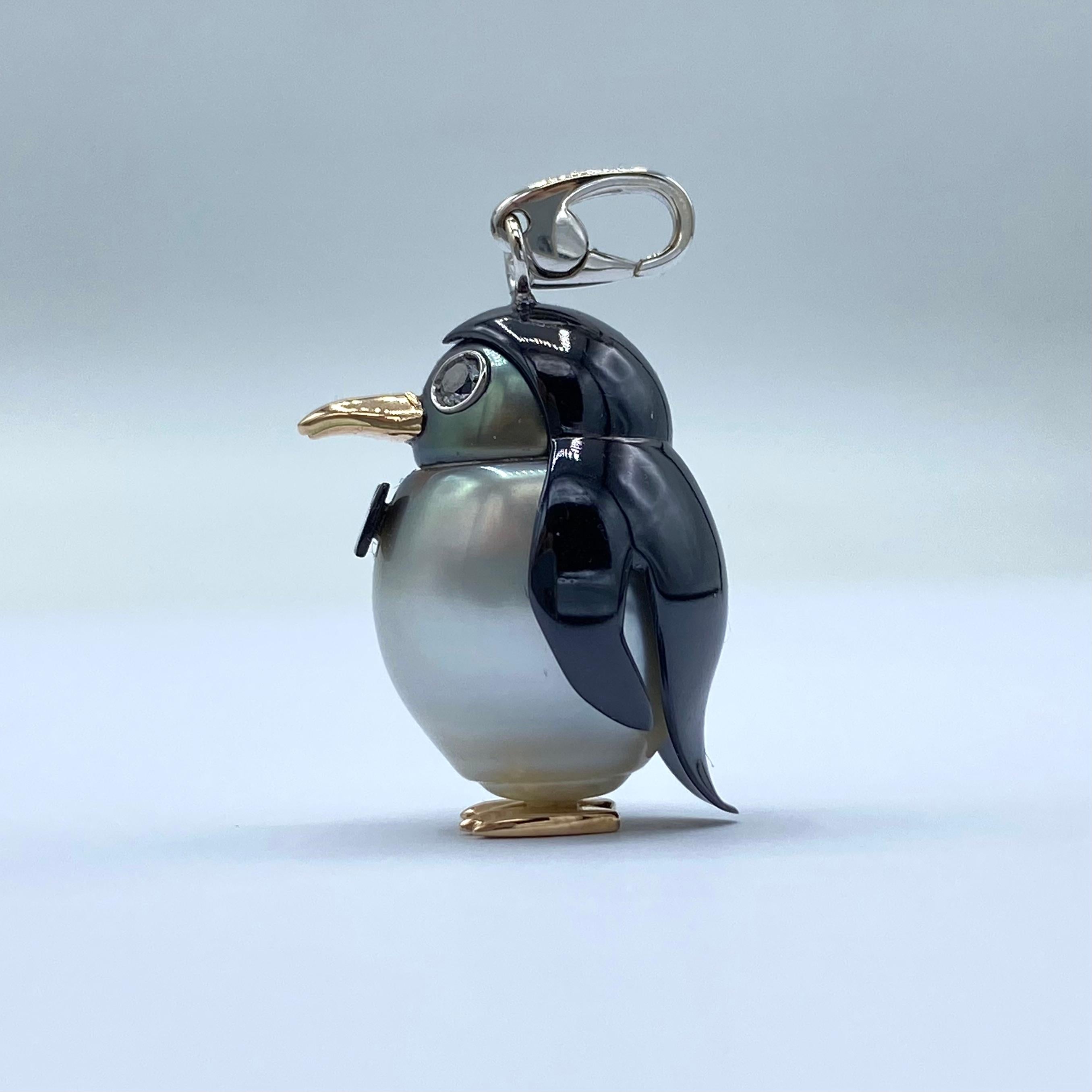 18Kt gold penguin pendant/charm with black diamond Tahiti pearl For Sale 5
