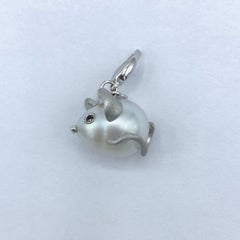 Ciondolo/Charm Topolino in oro 18Kt diamanti neri e perla Australiana