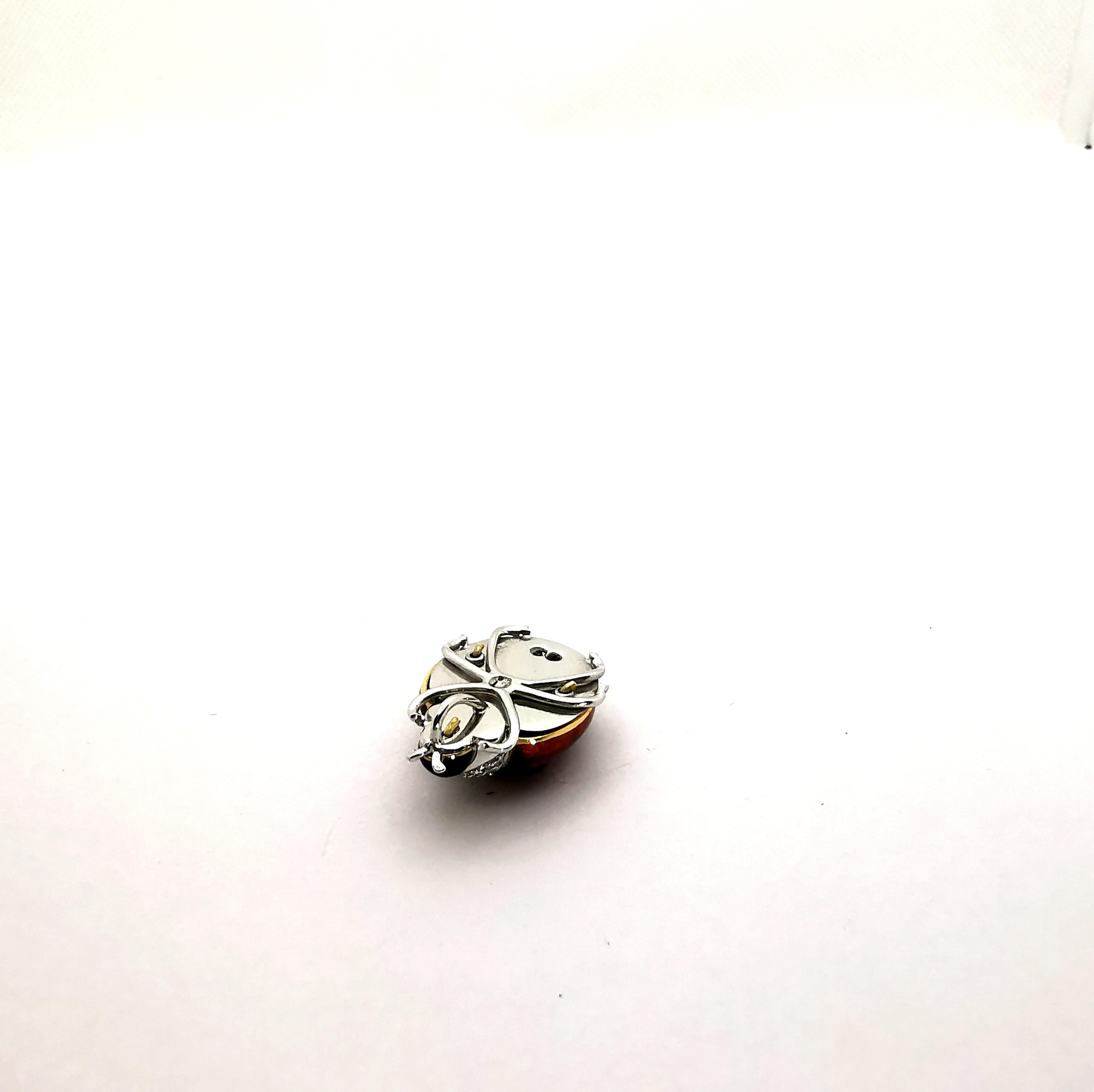 Ladybug Pendant in 18 Kt Gold, Enamel and Diamonds In New Condition For Sale In Cattolica, IT