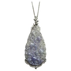 JADE Colgante de lavanda en collar largo