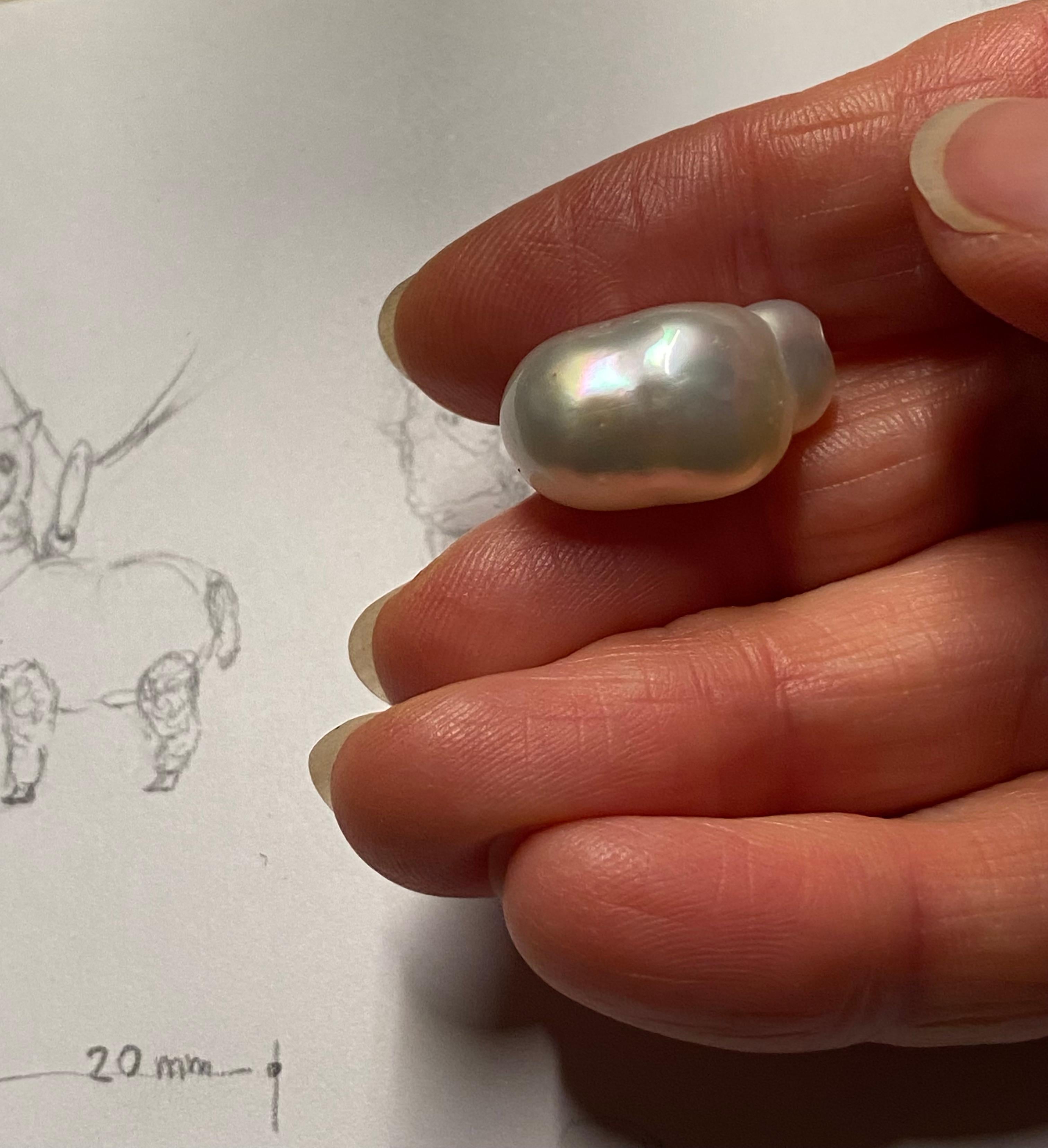 Artist 18Kt gold pendant with Australian pearl and black diamonds