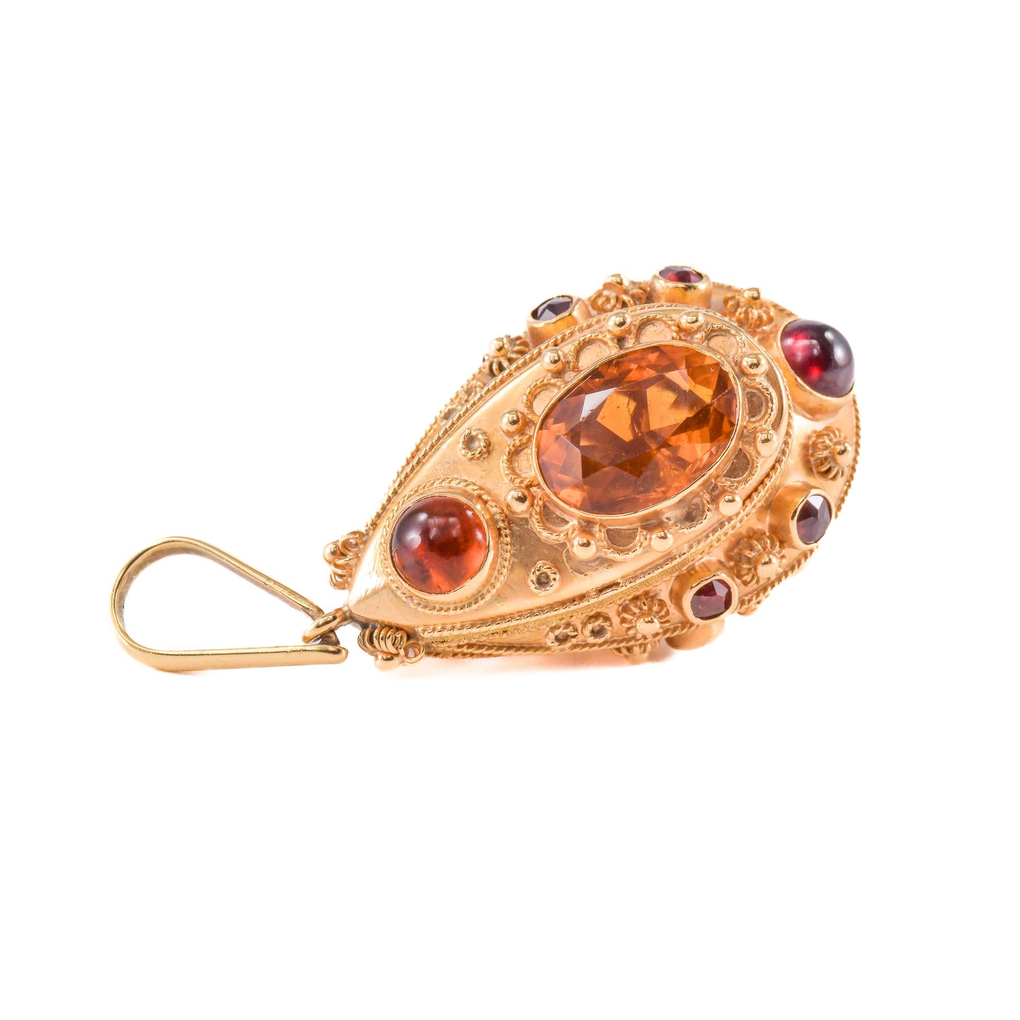 Gold-Anhänger mit Citrin-Quarz (Cabochon) im Angebot