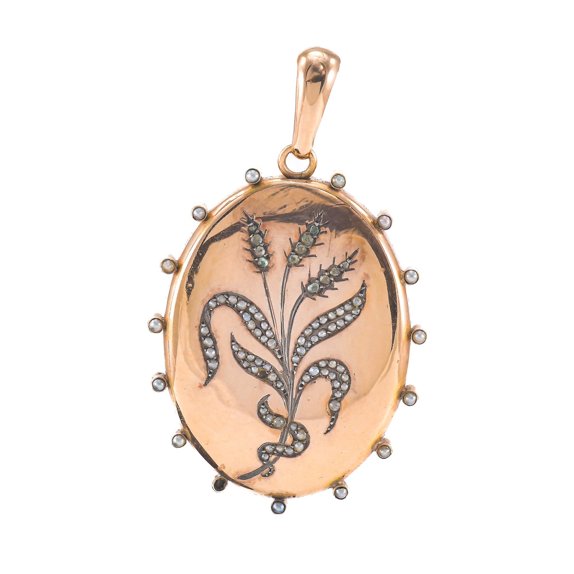 18K (750/1000) Roségold Fotoanhänger mit River Beads  und grüne Steine  in die handgefertigte Gravur gesetzt.
