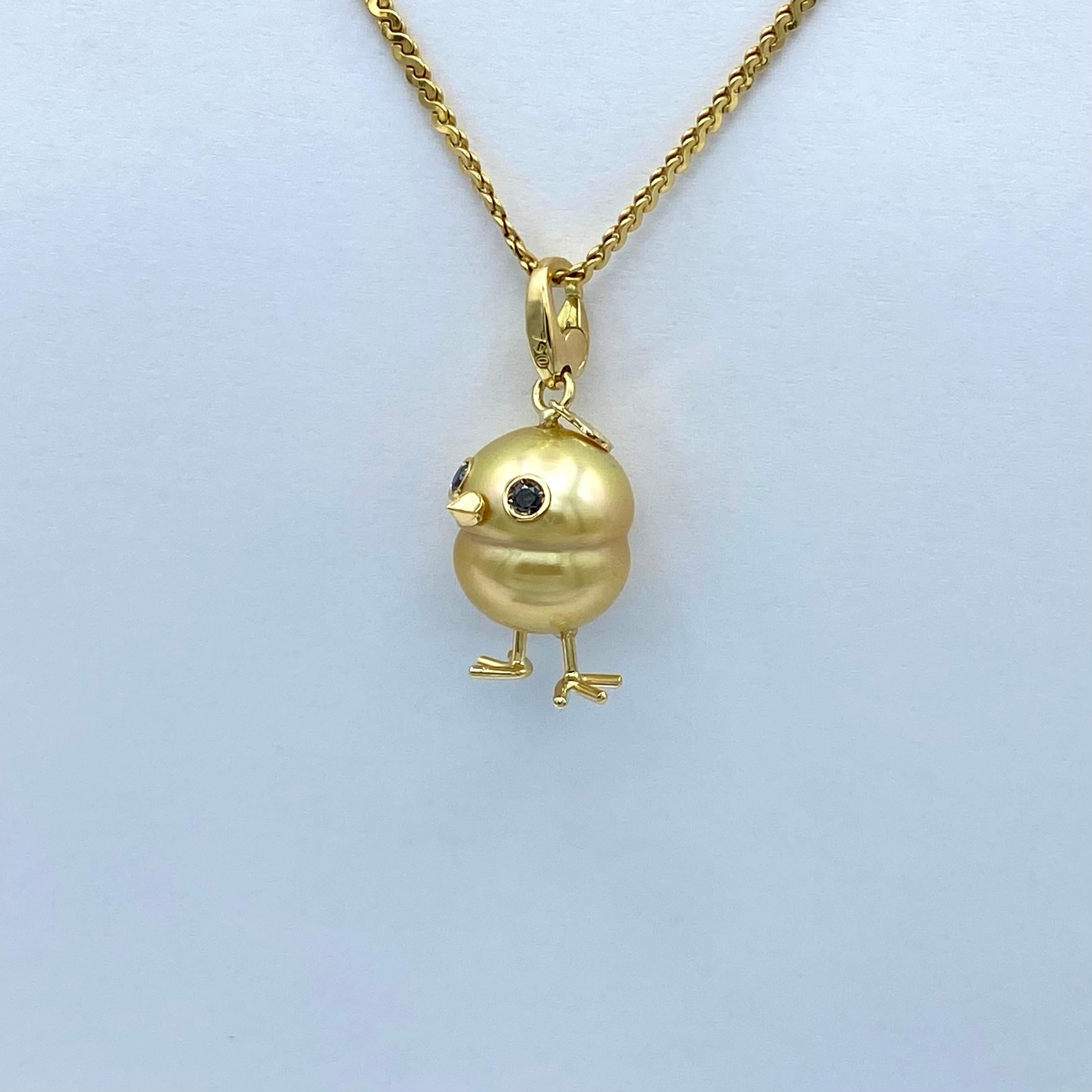 Küken-Anhänger aus 18 Karat Gold mit Südseeperle und schwarzen Diamanten (Kunsthandwerker*in) im Angebot