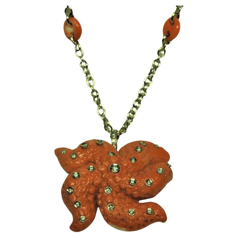 Anhänger Seestern orange Koralle, Weißgold und Diamanten im Zustand „Neu“ im Angebot in BARI, IT