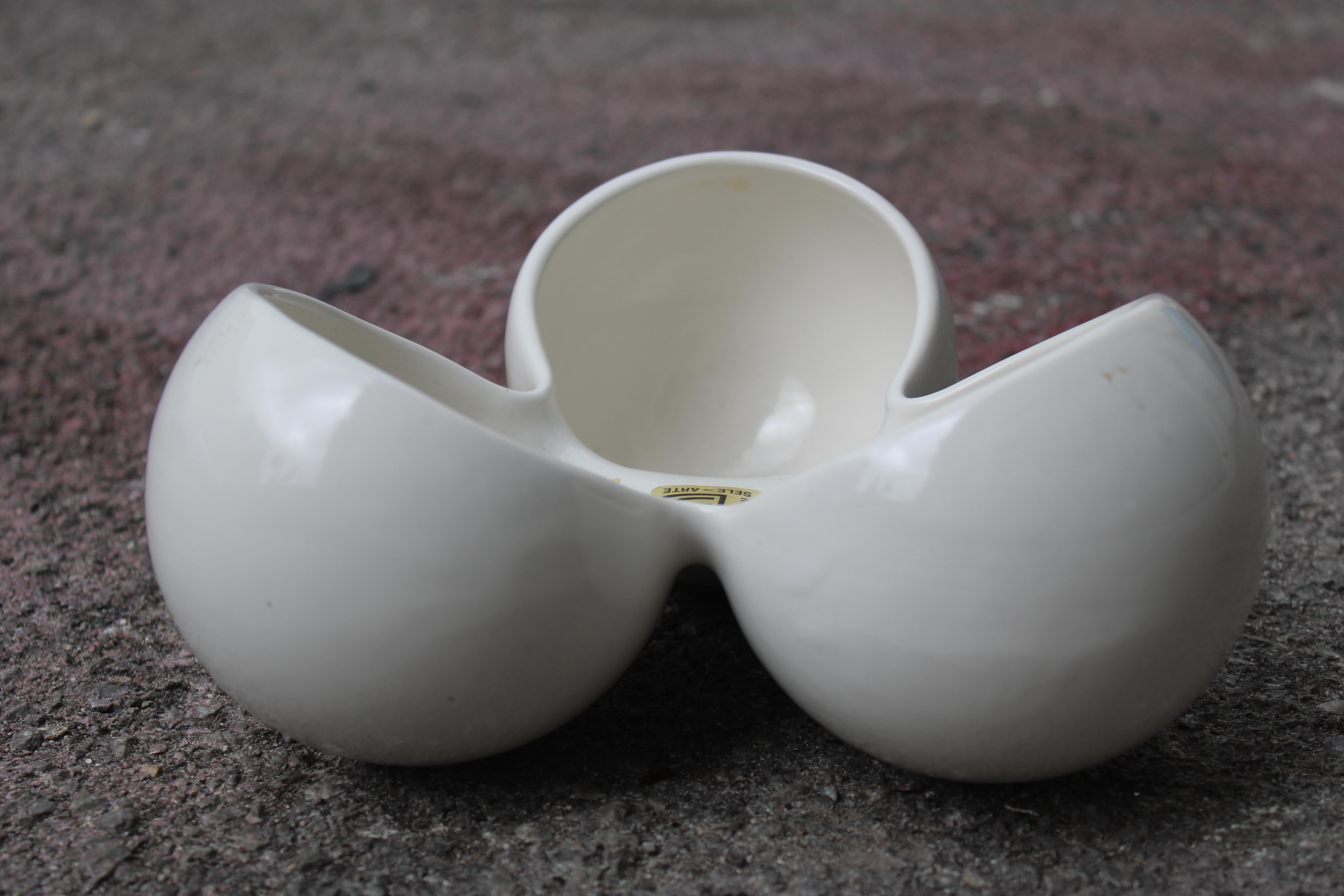 Ciotola decorativa Italiana 1960 in Ceramica Bianca In condizioni buone in vendita a Palermo, Sicily