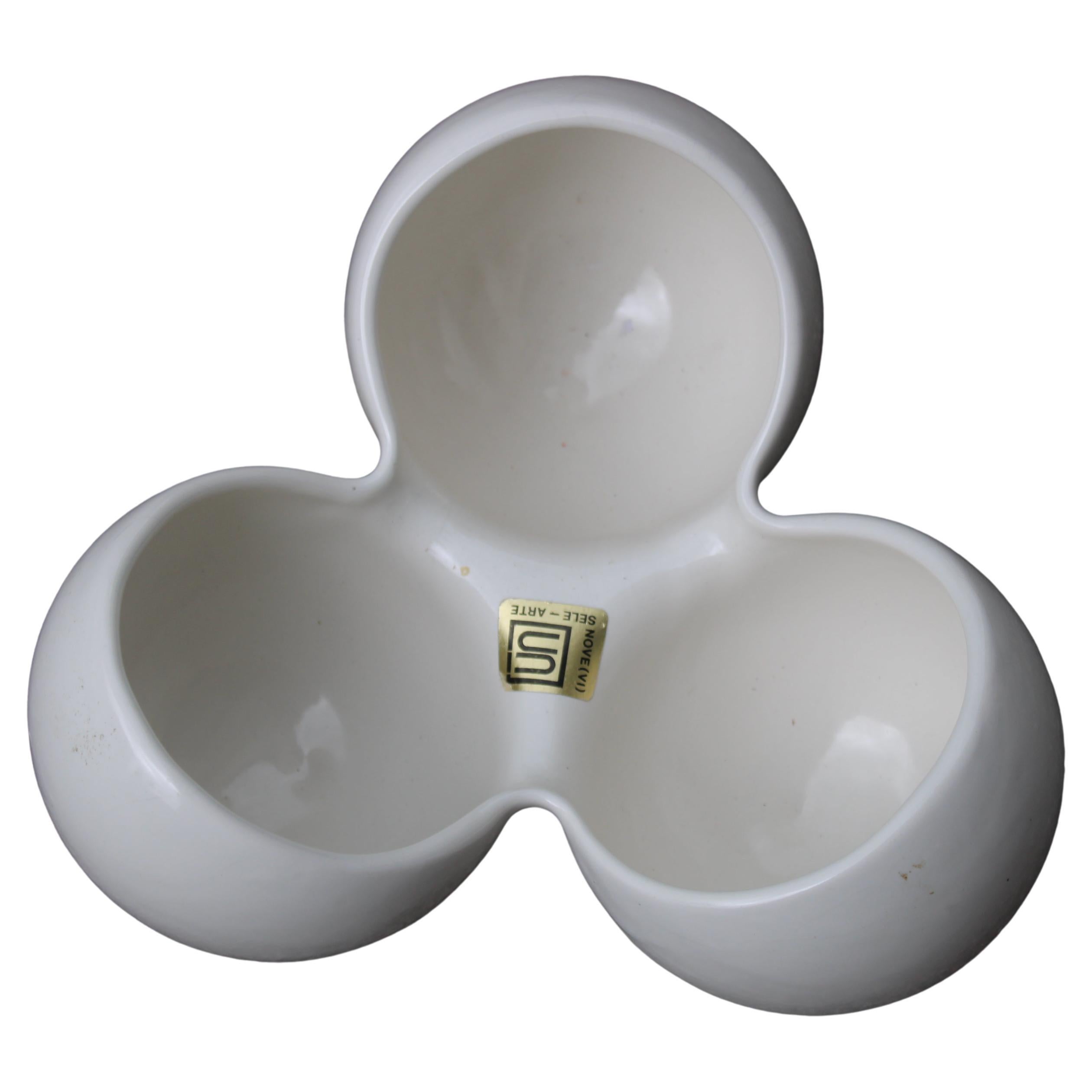 Ciotola decorativa Italiana 1960 in Ceramica Bianca in vendita