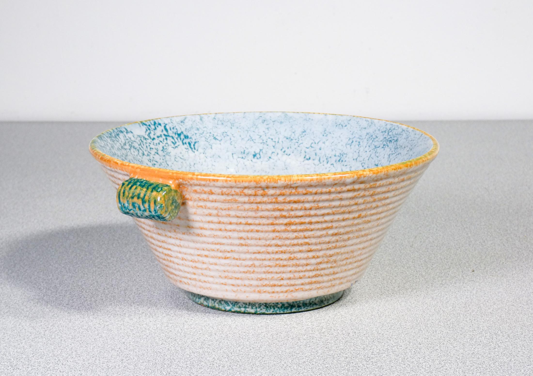 Maiolica CIMA Perugia hand-painted majolica bowl. Italy, 1980s For Sale