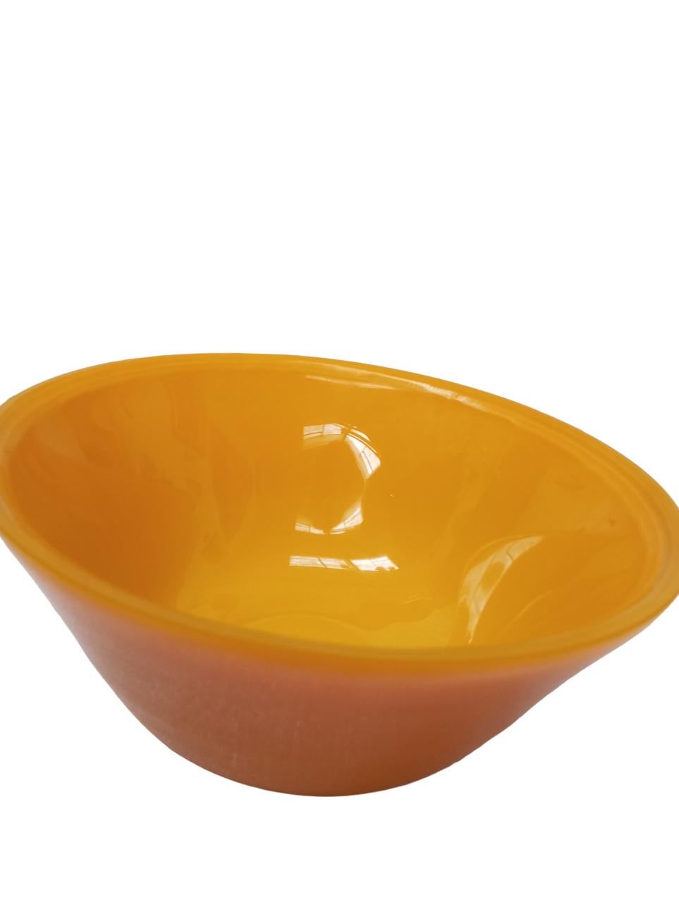 20th Century Coupe en verre épais, ocre jaune, Pékin/Chine sec. XX en vente