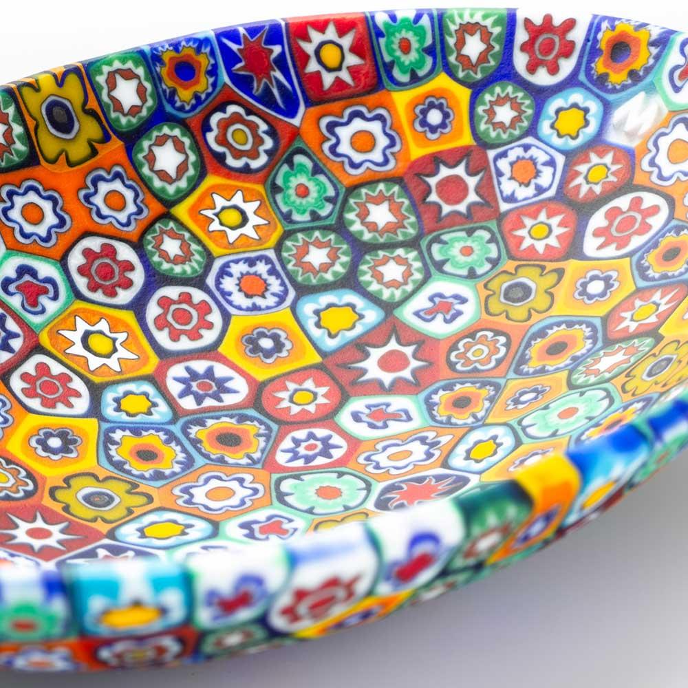 Ovale Schale aus Muranoglas Millefiori mehrfarbig 10,5 x 7,5 cm (Handgefertigt) im Angebot