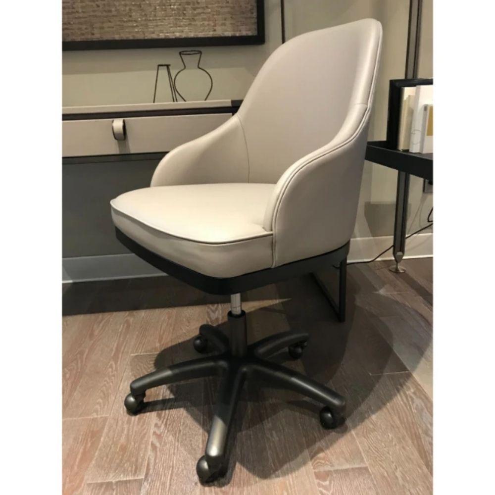 Floor Sample Cipriani Swiveling Desk Chair in Leather 3