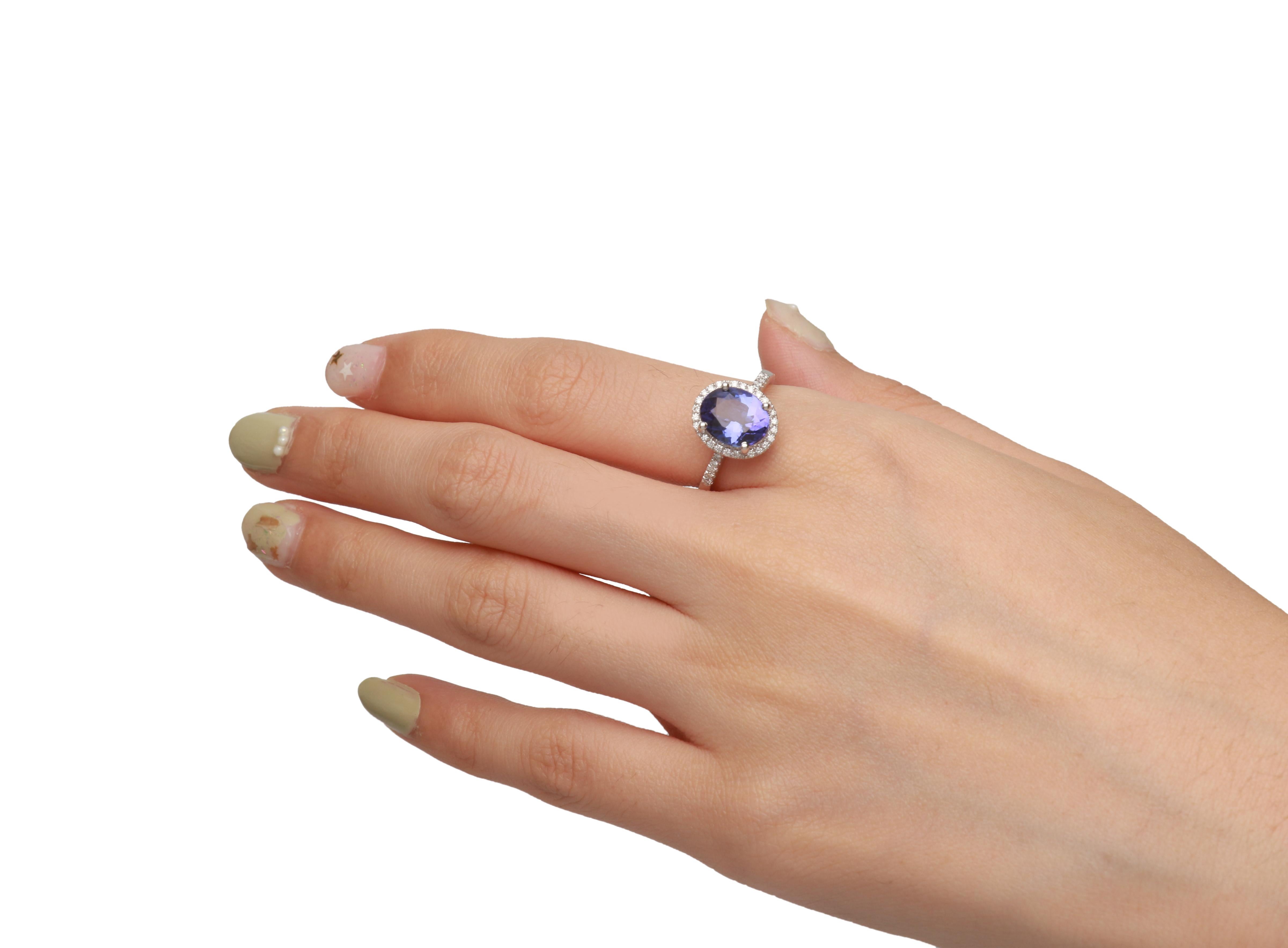 Modern 2.42 Carat Tanzanite and Diamond 14 Karat White Gold Ring