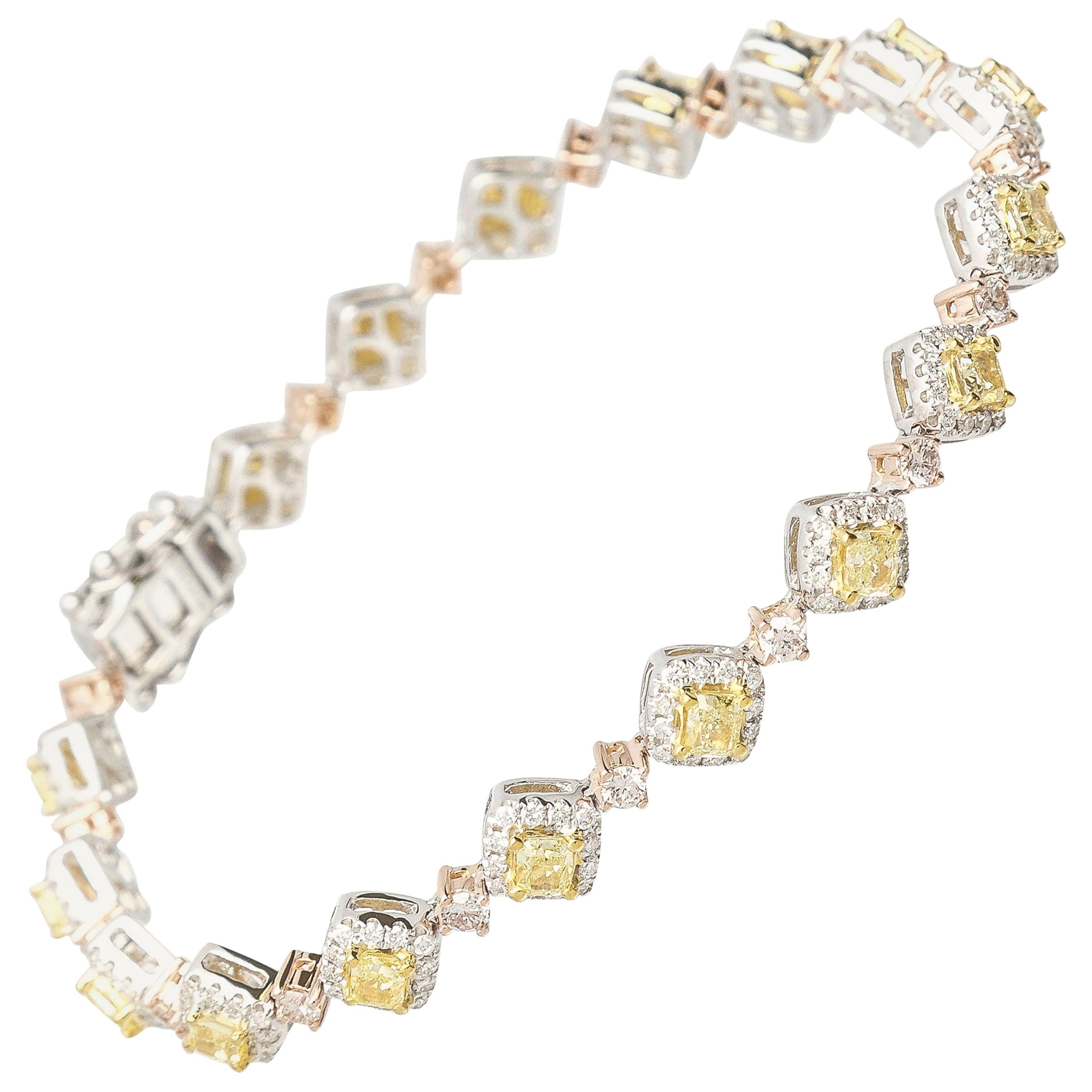 2.90 Carat Fancy Yellow Diamond 18 Karat Three-Tone Gold Bracelet