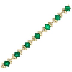 4.36 Carat Emerald 18 Karat Yellow Gold Bracelet