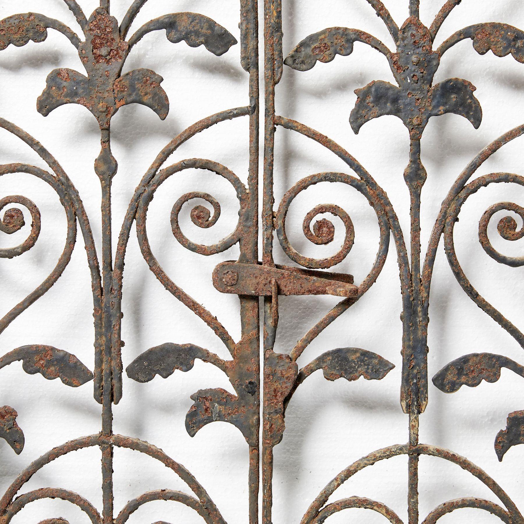 Georgian circa 1700 Rare Set of 2 Small Wrought Iron Gates For Sale