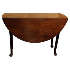 Circa 1740-60 George II English Drop Leaf Table