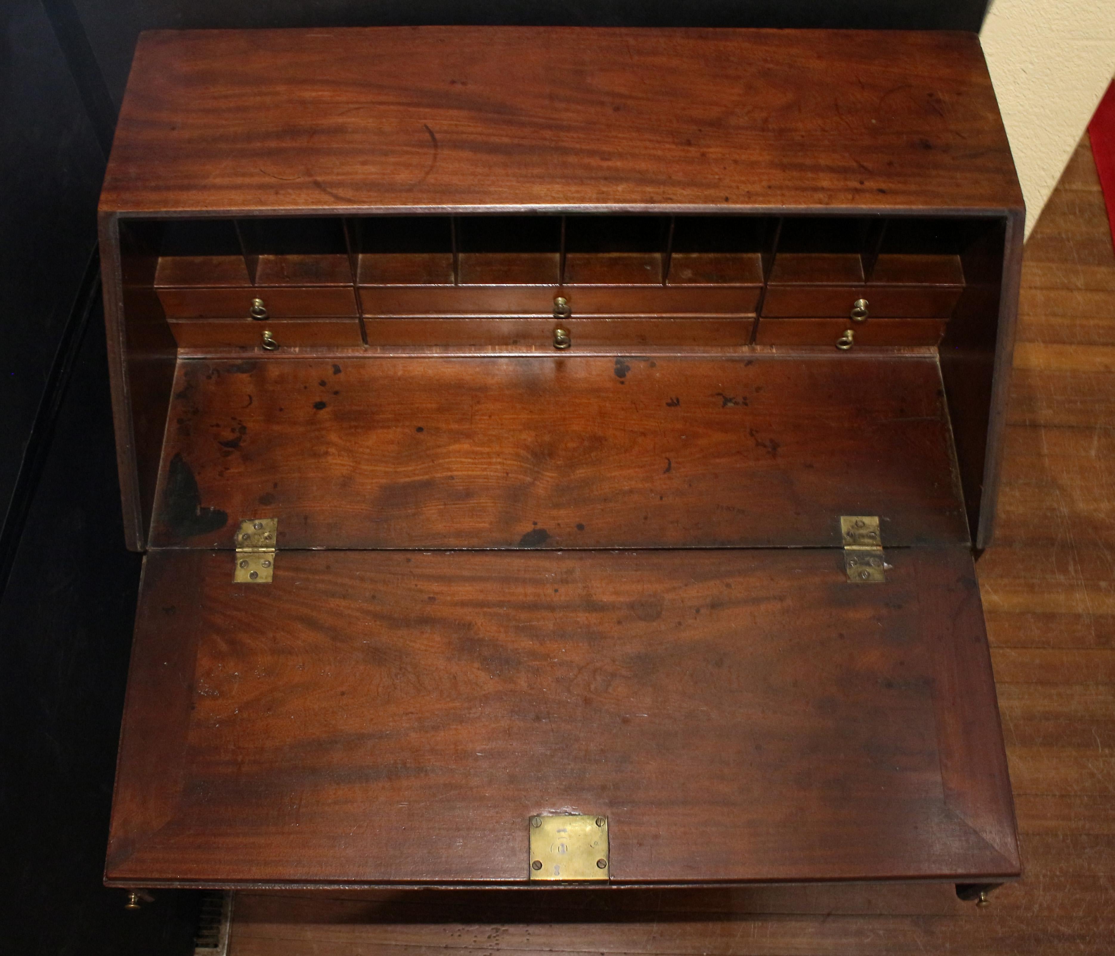 Circa 1750 Early George III Period Slant Front Bureau Desk In Good Condition For Sale In Chapel Hill, NC