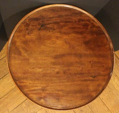 CIRCA 1750 Englisch George II Periode kleine Kipp-Tabelle