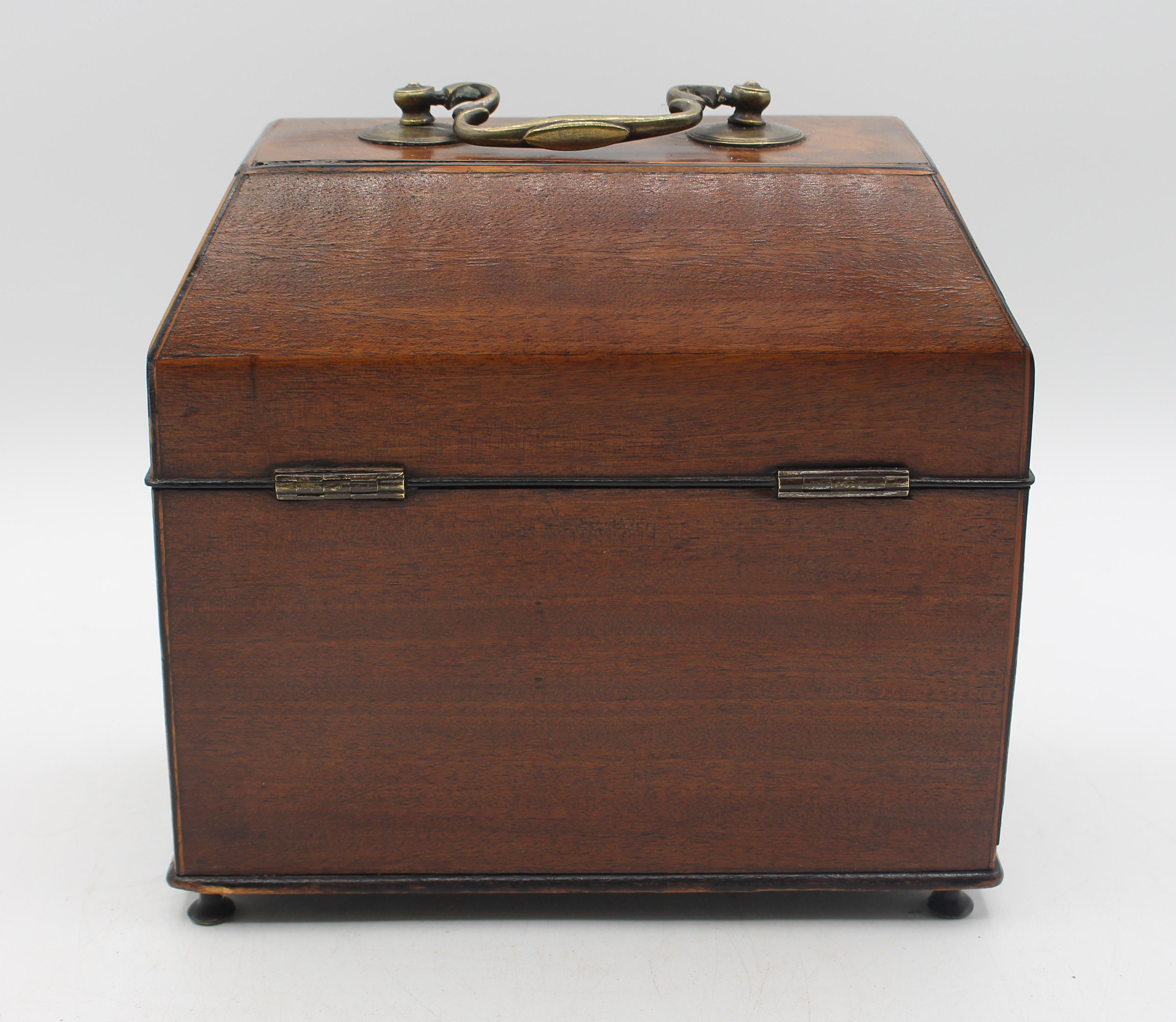 Circa 1750 English Georgian High Dome-Top Tea Caddy In Good Condition In Chapel Hill, NC