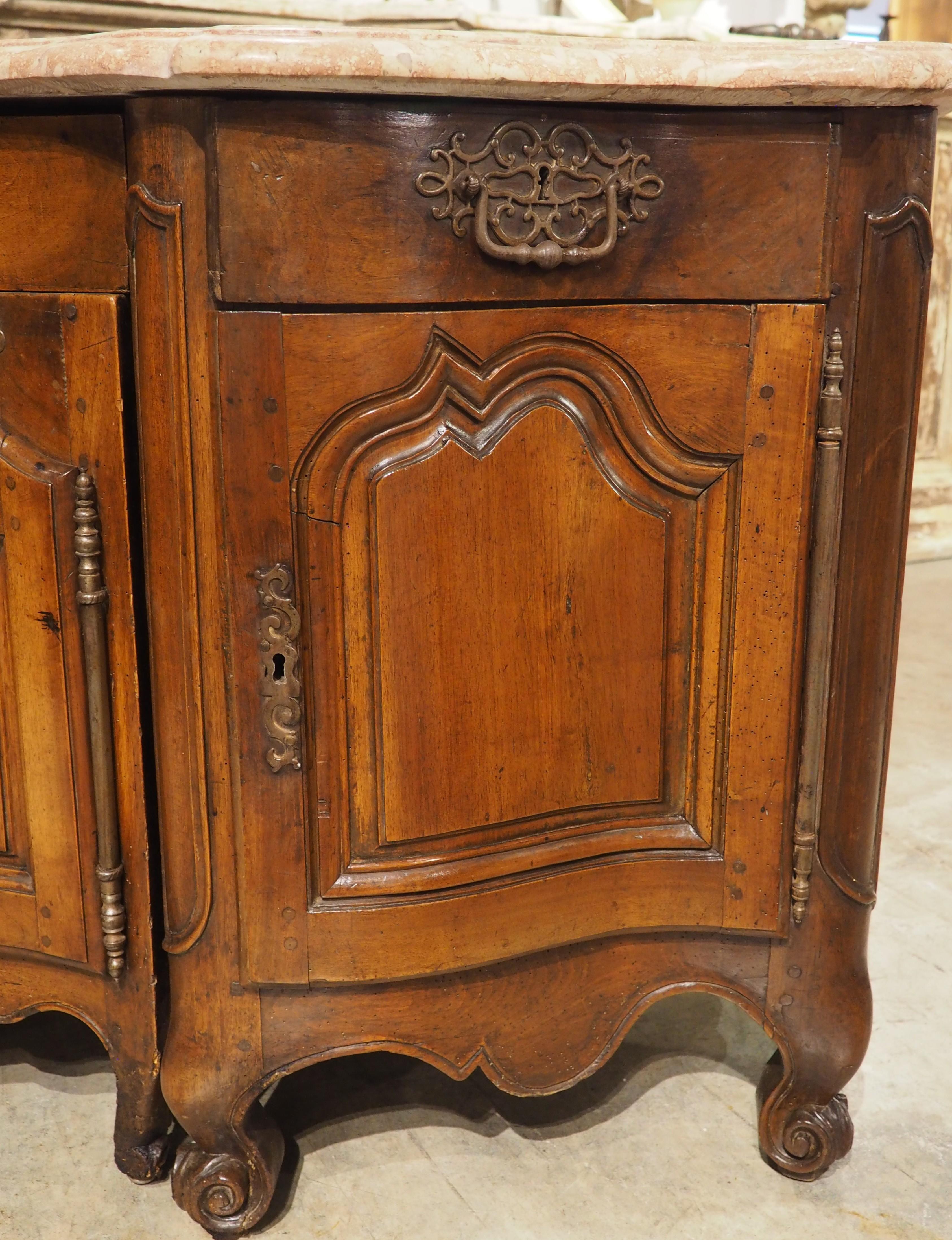 Circa 1750 French Louis XV Period Walnut and Marble Bureau or Petit Buffet For Sale 1
